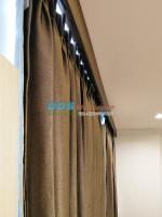 ตัวอย่างตกแต่งห้องนอน ด้วยผ้าม่านจีบ สีเทา