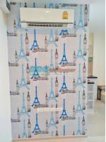 ผลงานติดวอลเปเปอร์ลายหอไอเฟล สีฟ้า ที่คอนโดแอสปาย เอราวัณ