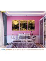 ปริ้นวอลเปเปอร์ แต่งห้องนอน ด้วยภาพใส่กรอบ ภาพวาดป่าเเบบลายเส้นเสีทองตัดกับดำ ช่วยยกระดับทำให้ดูเเพงขึ้นมาได้