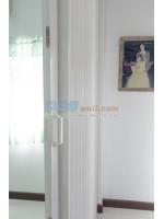 ผลงานติดฉากกั้นห้อง ห้องนอน สีเทา หมู่บ้านมัณฑกานต์ วิลล์ ย่านถนนตำหรุ-บางพลี