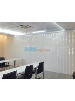 ตัวอย่างติดฉากกั้นห้องแบบพีวีซี ภายในห้องประชุม ตึก PSI ศรีนครินทร์ ซอย 16