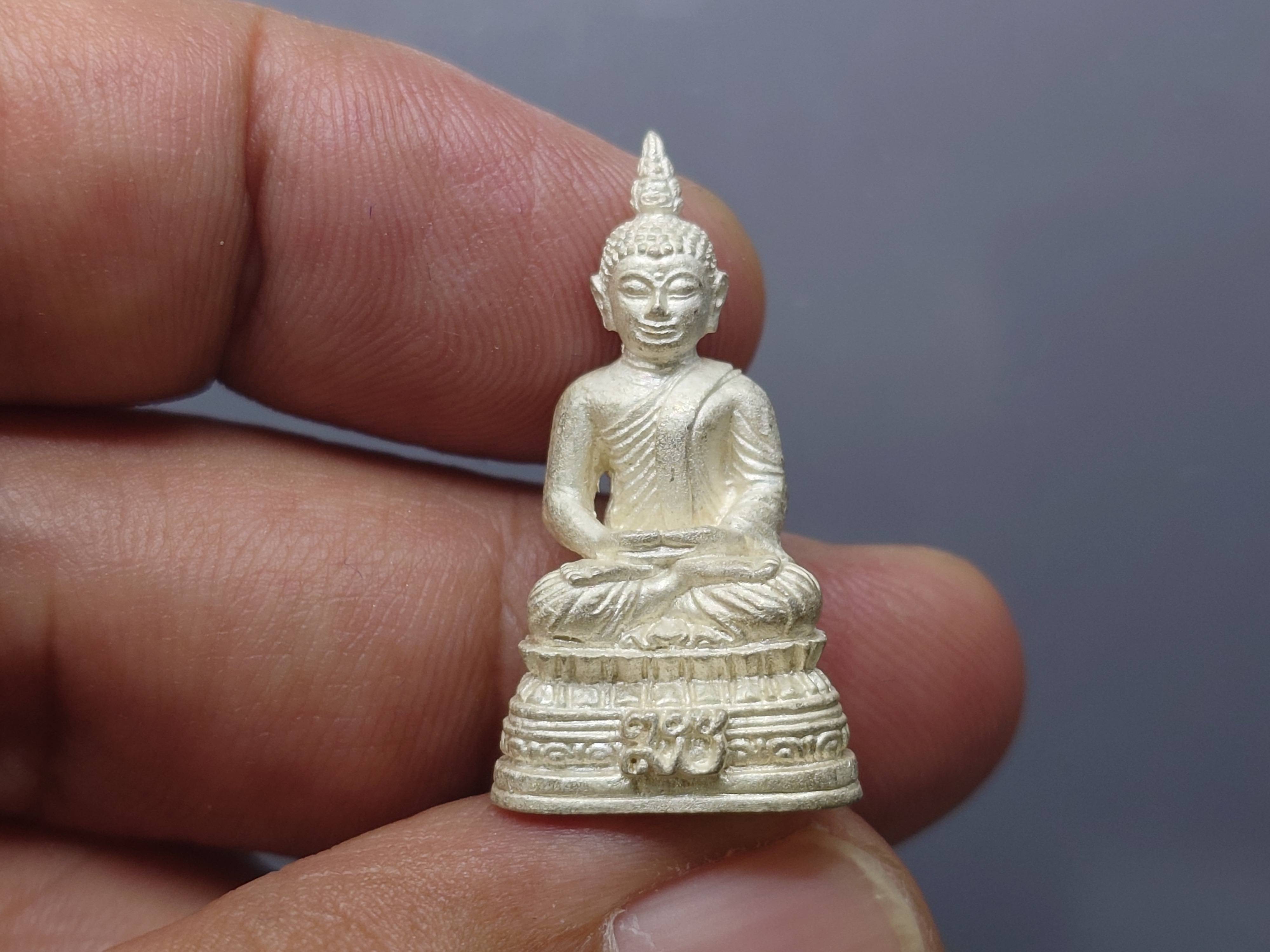 พระกริ่งนิรันตราย ญสส. เนื้อเงิน วัดบวรนิเวศวิหาร ปี2534 พร้อมกล่องเดิม