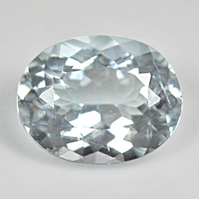 อความารีน (Aquamarine) 1.60 กะรัต สีฟ้าอ่อน น้ำทะเล รูปไข่