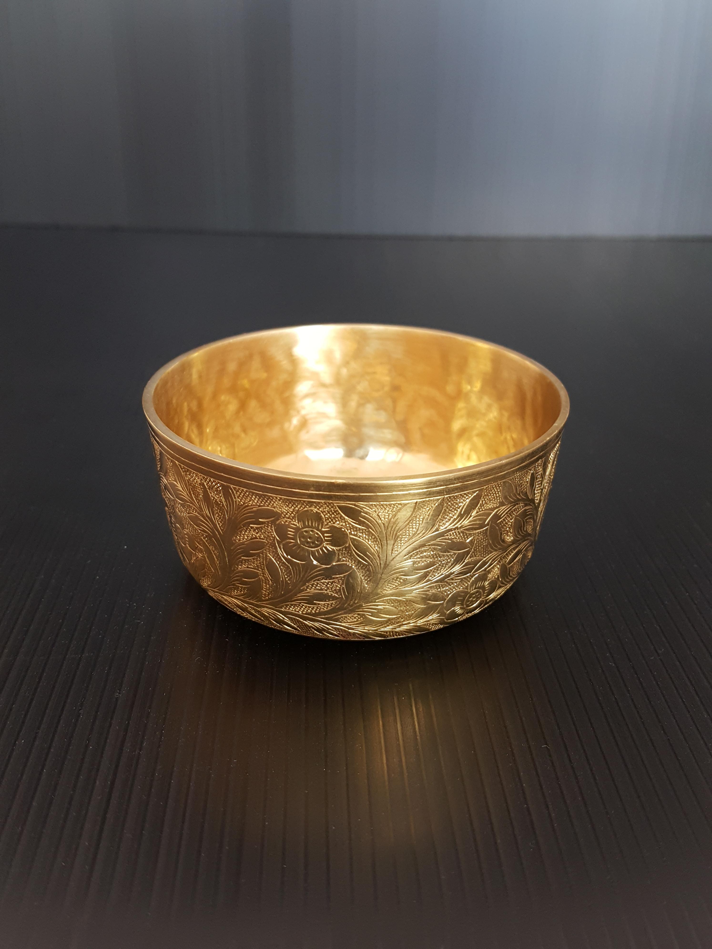 ขันทองเหลือง ลายมะลิ แกะสลักลาย ขนาด 3.5 นิ้ว handmade 100% จอกทองเหลือง