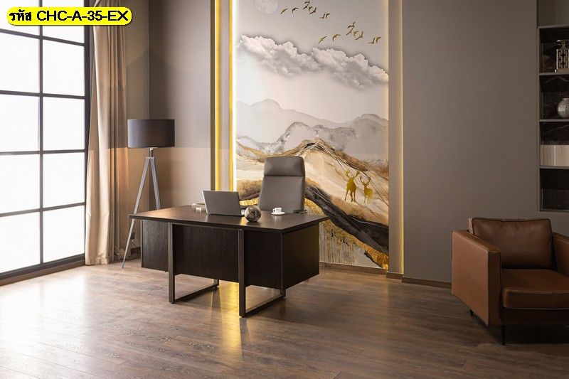 วอลเปเปอร์สั่งผลิต ภาพภูเขาทองกับเมฆ นำเสนอ ความเรียบง่ายแต่ทรงพลังสำหรับผนังห้องทำงาน