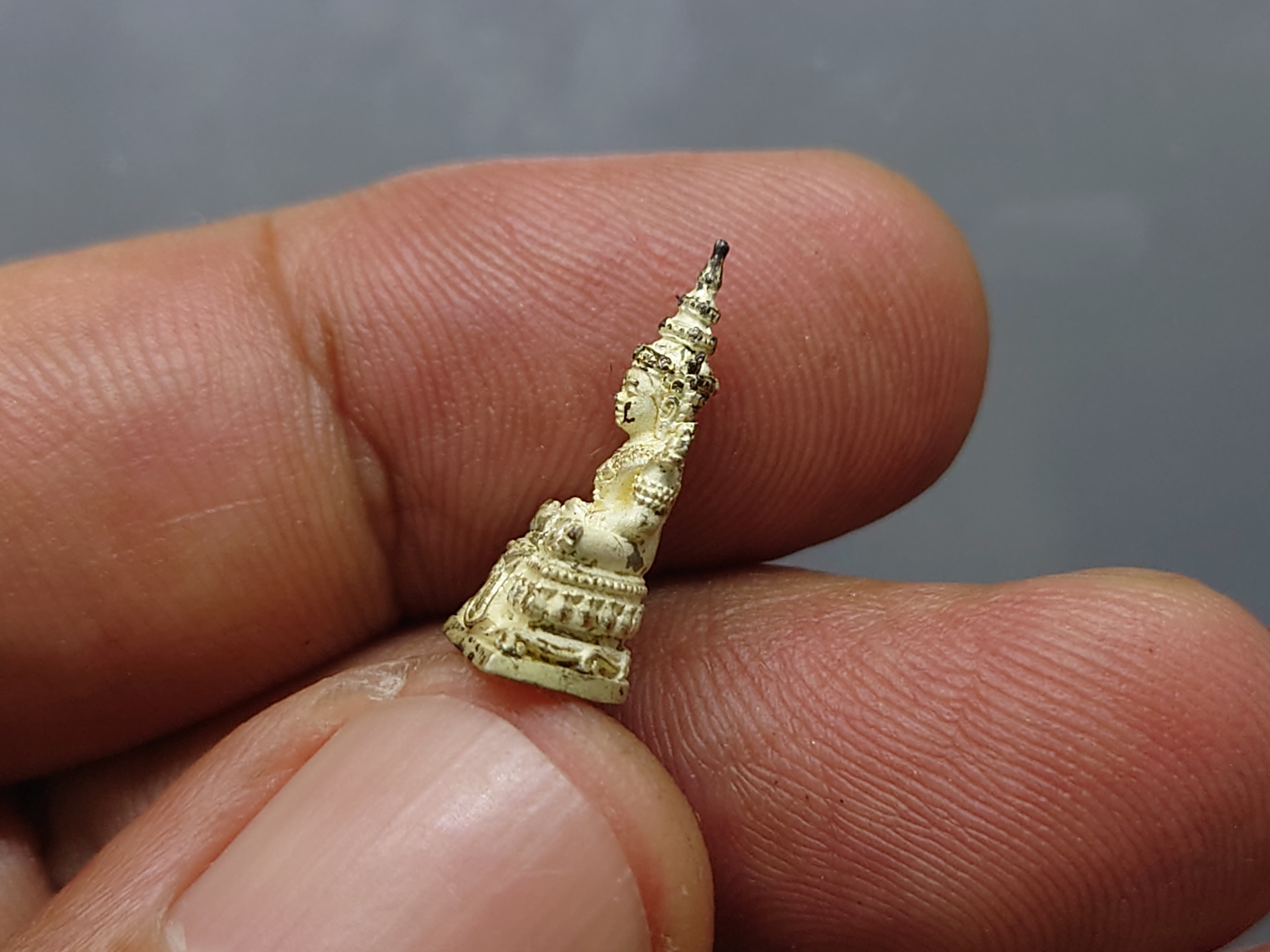 พระแก้วมรกต กรมสรรพสามิต เนื้อเงิน ขนาดสูง 1.7 เซน กรมสรรพสามิต สร้าง ในพระบรมราชานุญาต ปี2550 ตลับเดิม กล่องเดิม