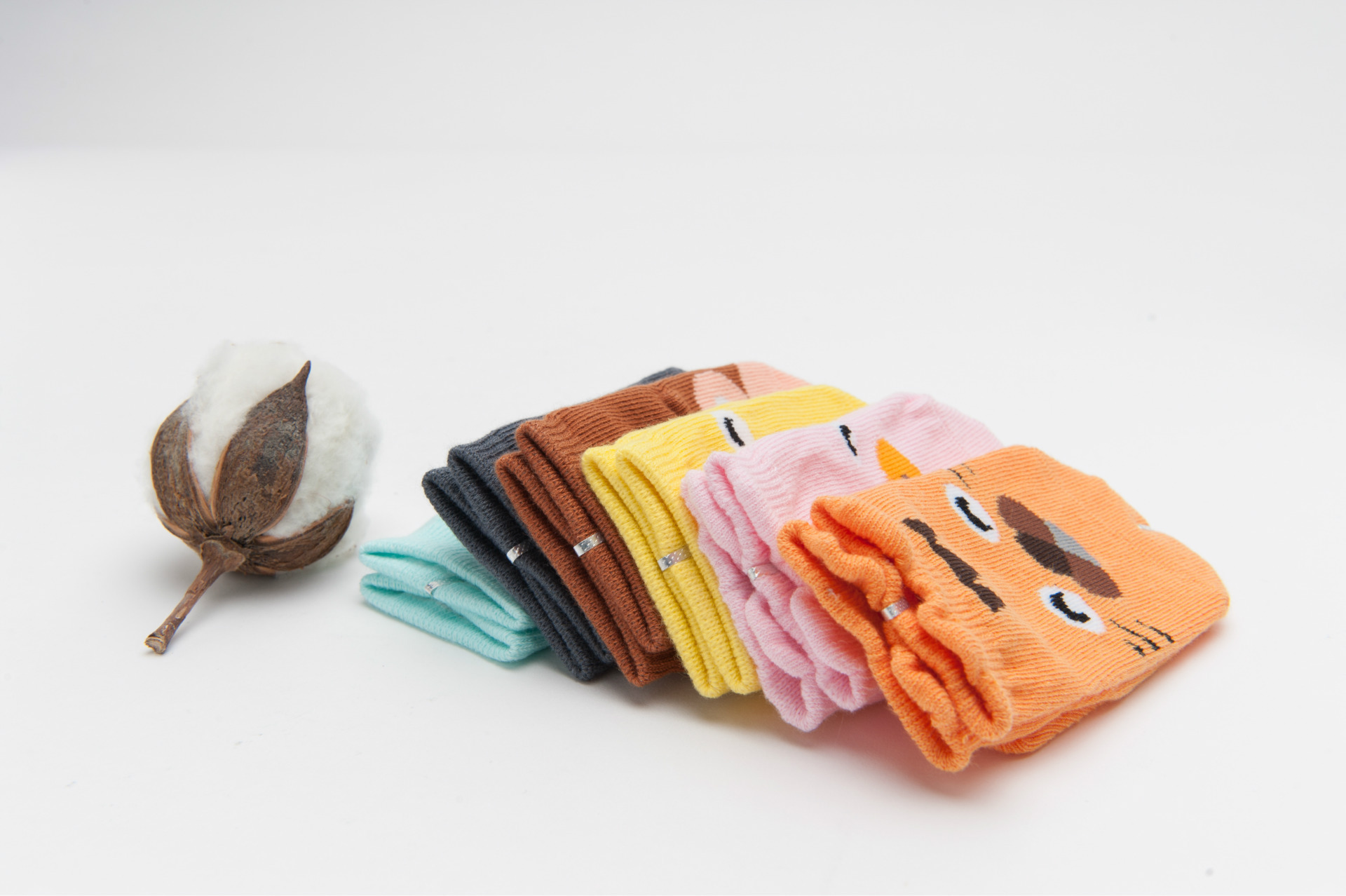 MUISUNGSHOP ถุงเท้าเด็ก KID's SOCK ใส่ได้ตั้งแต่ แรกเกิด ถึง 2 ขวบมีกันลื่น ลายน่ารัก
