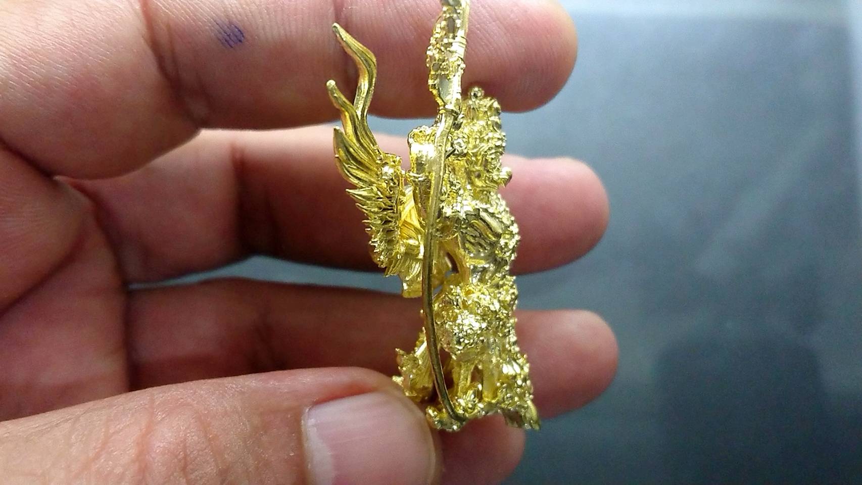 พญาครุฑทรงมหิธานุภาพ เชิญธงเศรษฐี เนื้อปัญจโลหะบังเกิดทรัพย์ วัดครุฑ อยุธยา รุ่น4