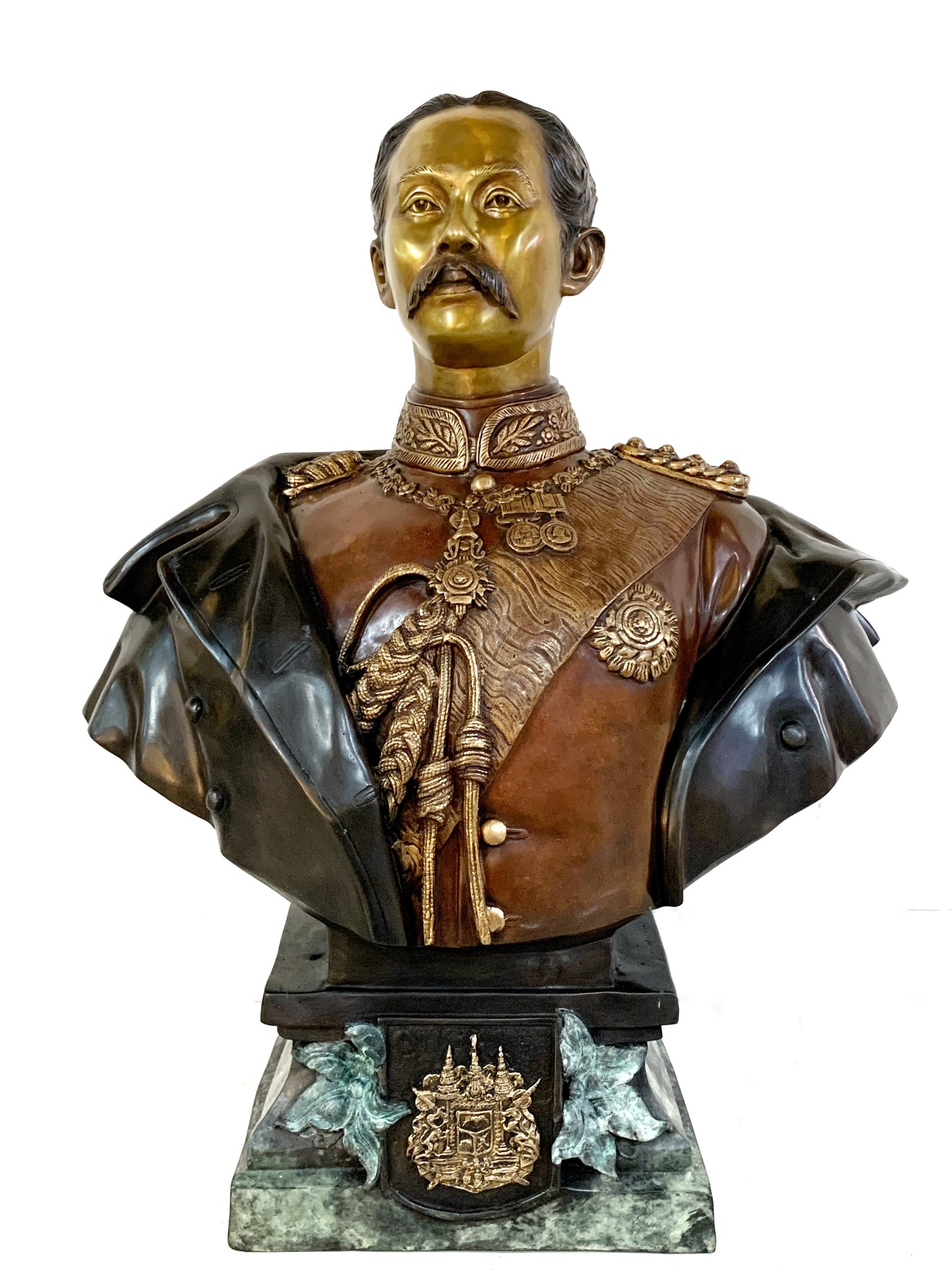 รูปหล่อ ร.5 รัชกาลที่ 5 ครึ่งพระองค์ (ชุดสากล) งานศิลปินเพาะช่าง
