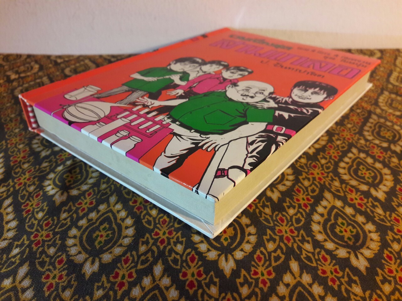 พล นิกร กิมหงวน รวมเรื่องชุด สามเกลอ (ชุดที่ 1) “หนังสือดี 100 เล่มที่คนไทยควรอ่าน”