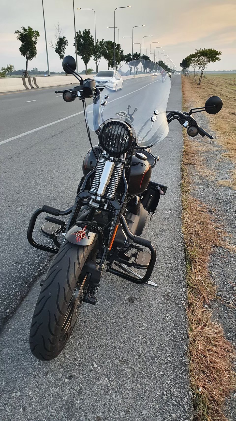 ชิวหน้า ไฟกลม ทรงสูง 47 ซม. สีใส