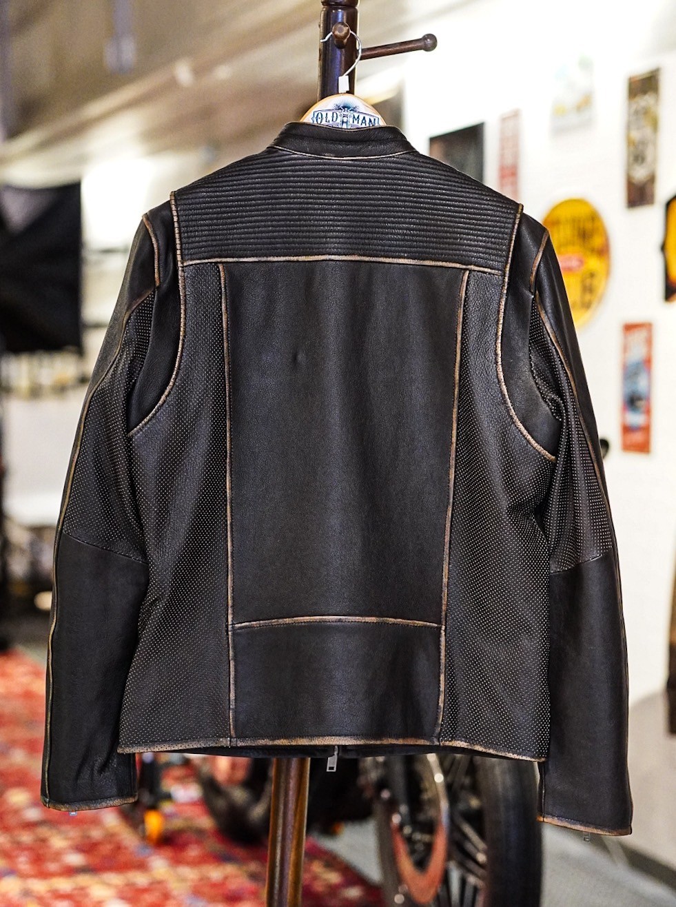 เสื้อหนังแท้ Caveman 802SC มีการ์ด (กรุณาสอบถามไซส์ก่อนสั่งซื้อ)