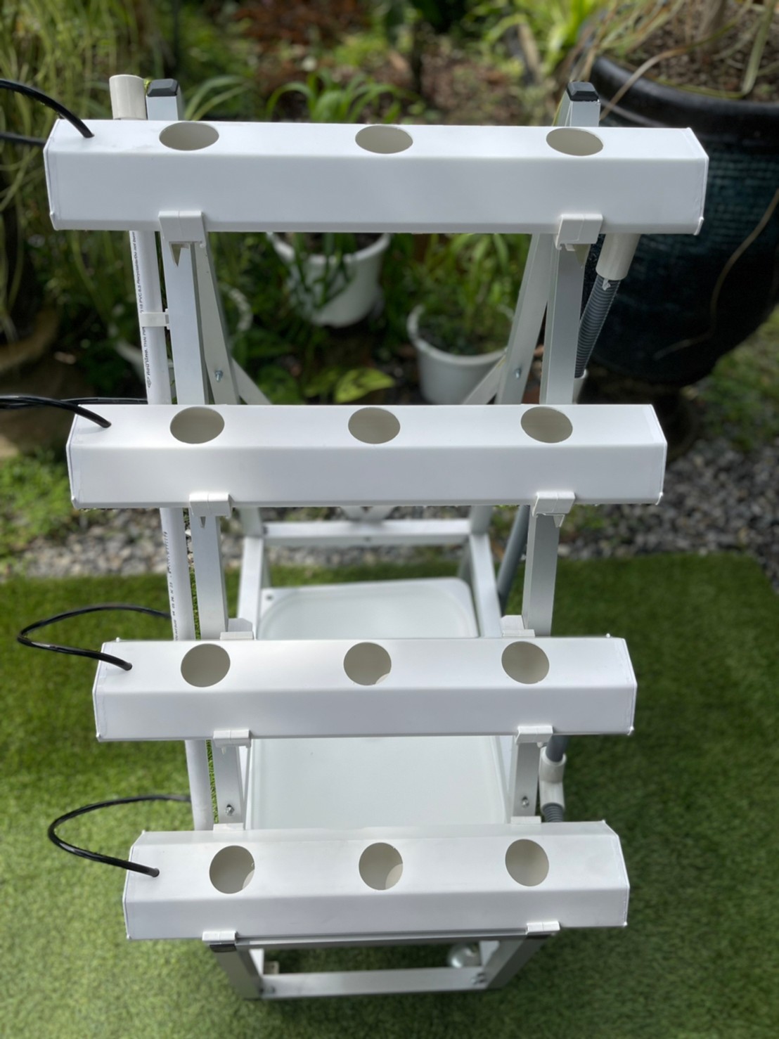 ชุดปลูกผักไฮโดรโปนิกส์แบบล้อเลื่อนขั้นบันไดขนาด 50 cm. จำนวน 4 รางปลูก(ปลูกได้ 12 ต้น)