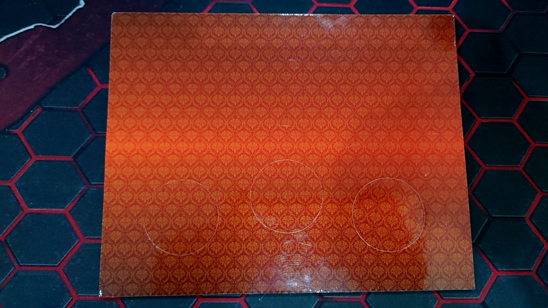 แผงใส่เหรียญชนิดราคา 100 บาท ครบชุดนิเกิล 3 ช่อง สีแดง