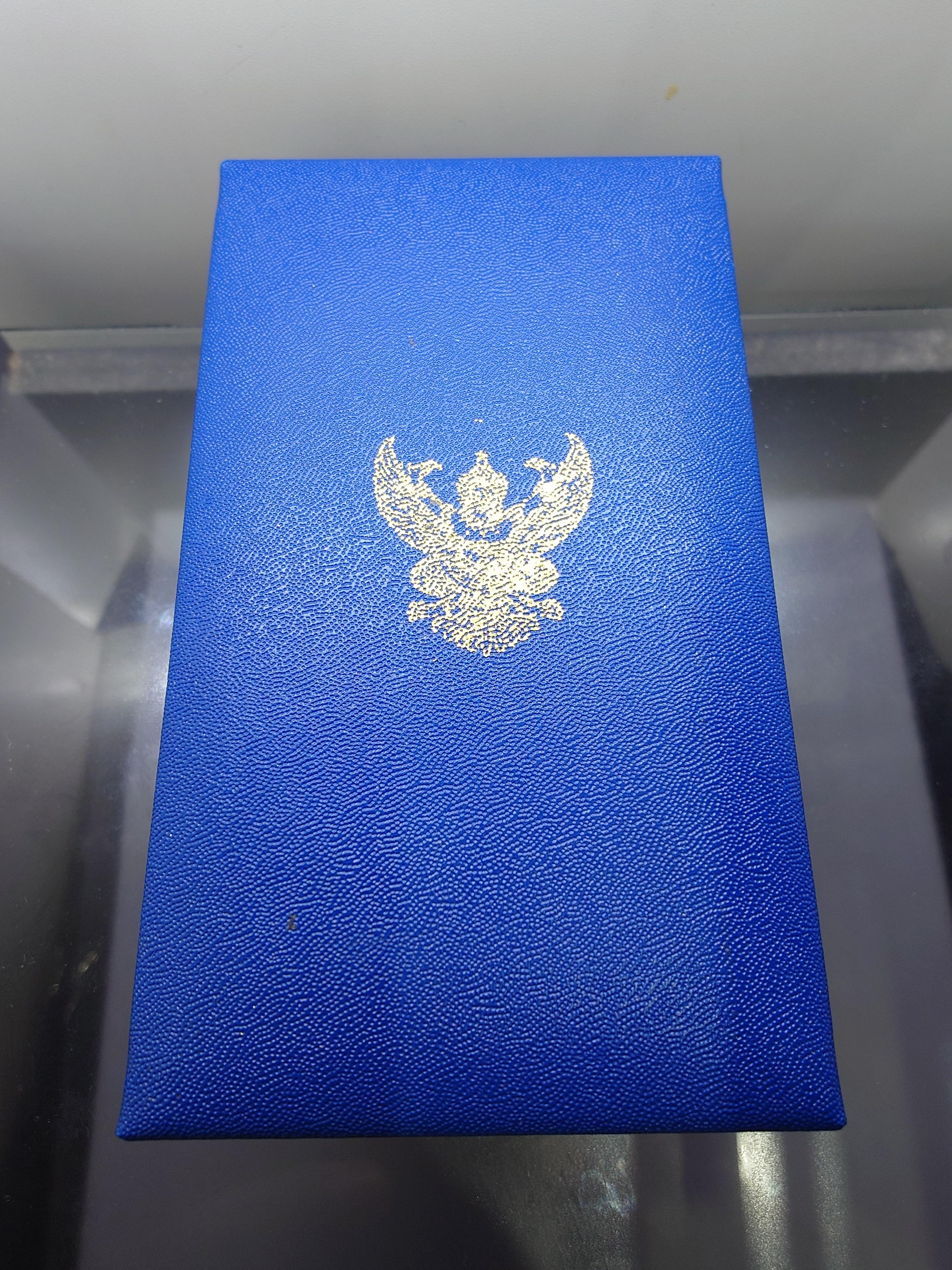 เครื่องราชอิสริยาภรณ์ มงกุฏไทย เนื้อเงินลงยา พร้อมกล่องเดิม