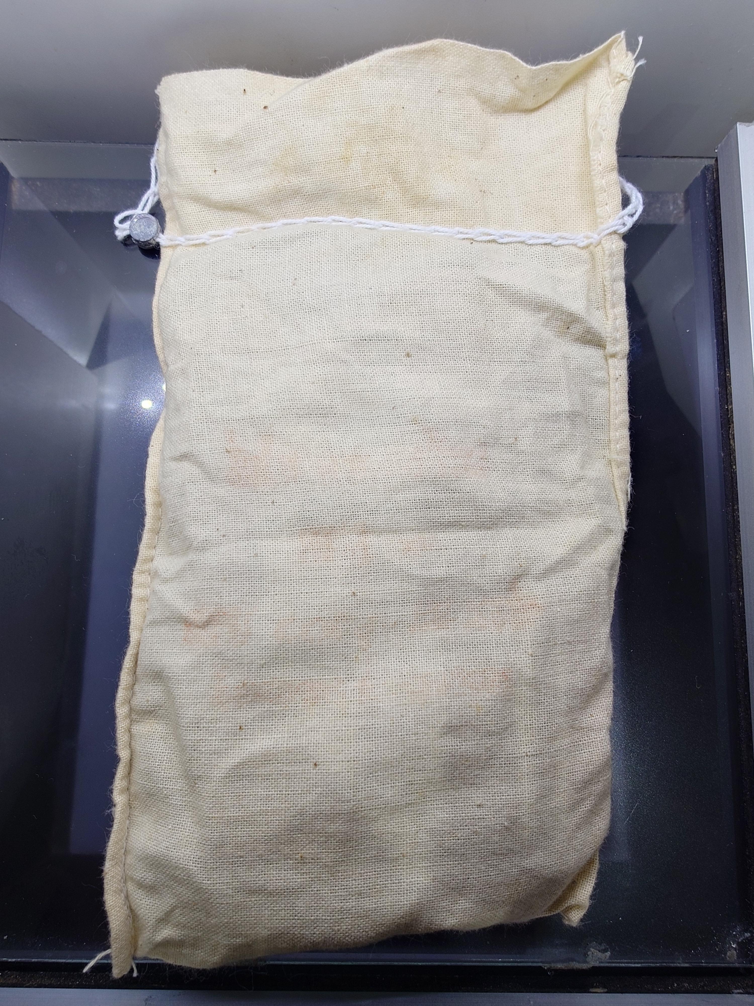 เหรียญยกถุง (100 เหรียญ) เหรียญหมุนเวียน 10 บาท 2538 ไม่ผ่านใช้