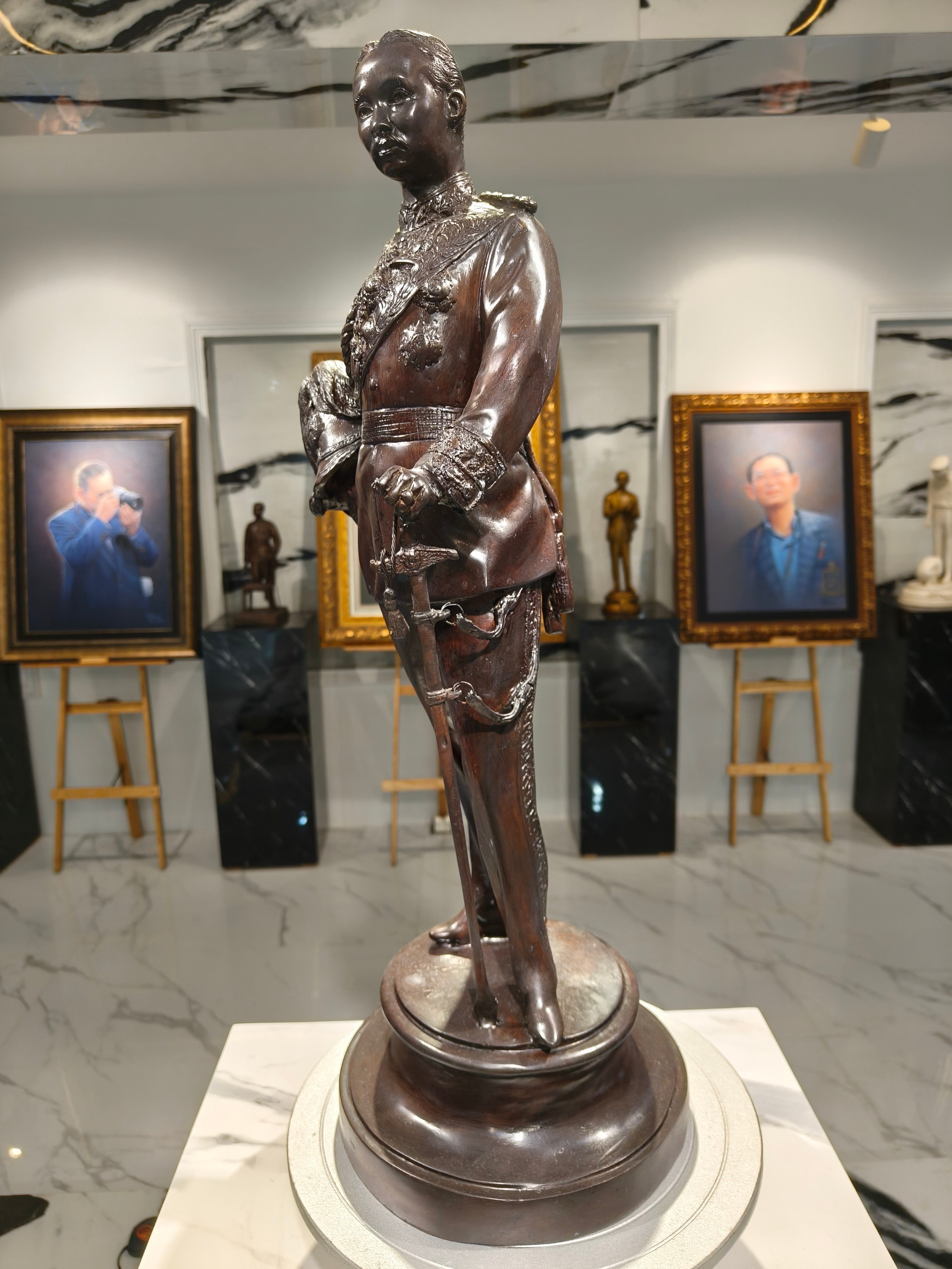 รูปหล่อ รัชกาลที่ 5 ร.5 หน้าตัก 12 นิ้ว วัดบรมนิวาสราชวรวิหาร