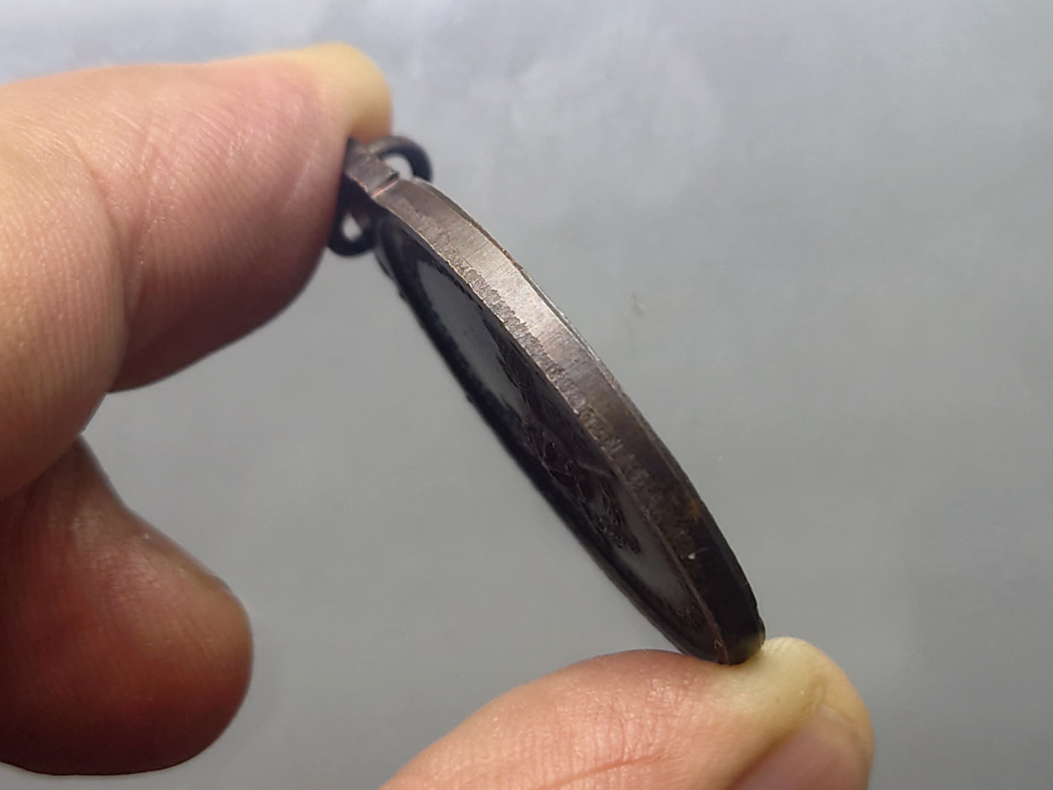 เหรียญกรมหลวงชุมพรเขตอุดมศักดิ์ ที่ระลึกบูรณะศาลเสด็จเตี่ย โดยมูลนิธิโรงเรียนเตรียมทหาร ปี ๒๕๓๐