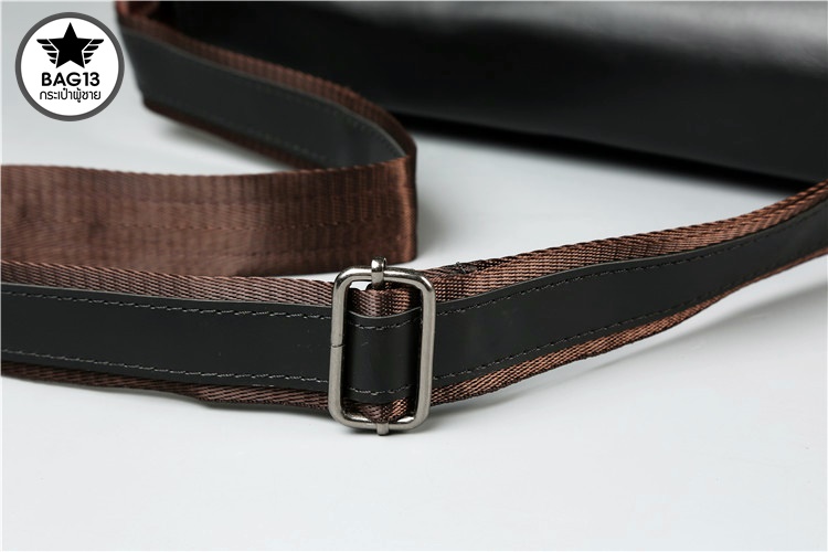 กระเป๋าสะพายข้างผู้ชาย รหัส A003