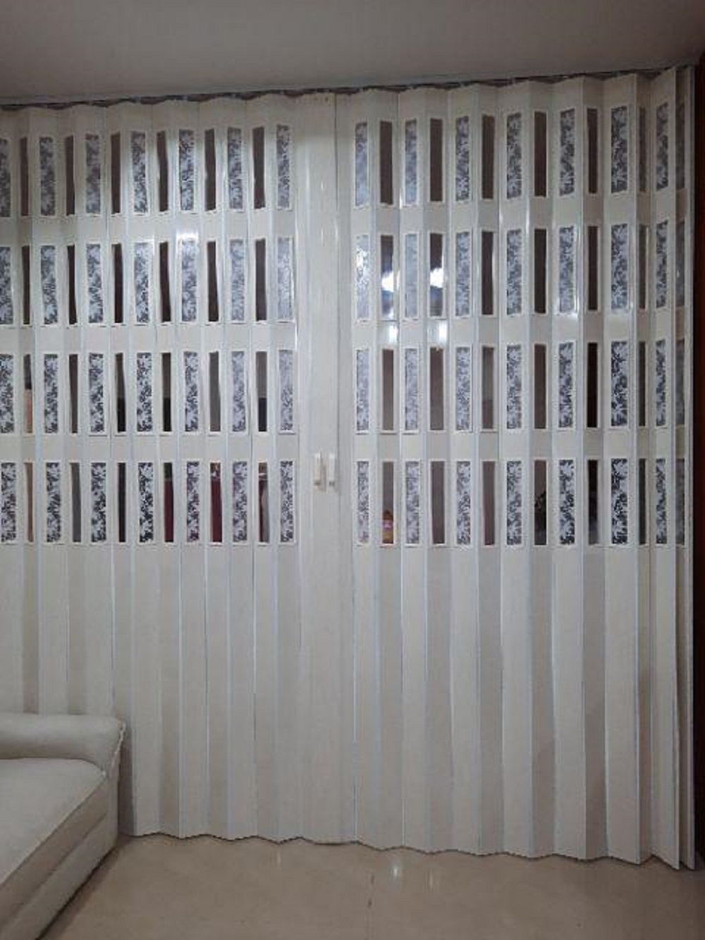ฉากกั้นแอร์ ฉากกั้นห้อง ฉากบานเฟี้ยม (PVC Folding Door)