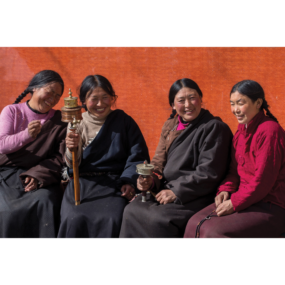 China Adorned Ritual and Custom of Ancient Cultures