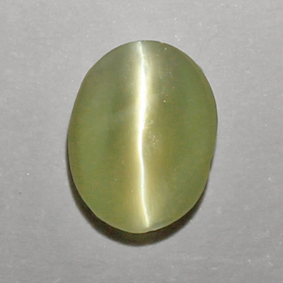 คริสโซเบริลตาแมวหรือไพฑูรย์ (Cat's eye Chrysoberyl) 1.34 กะรัต จากอินเดีย