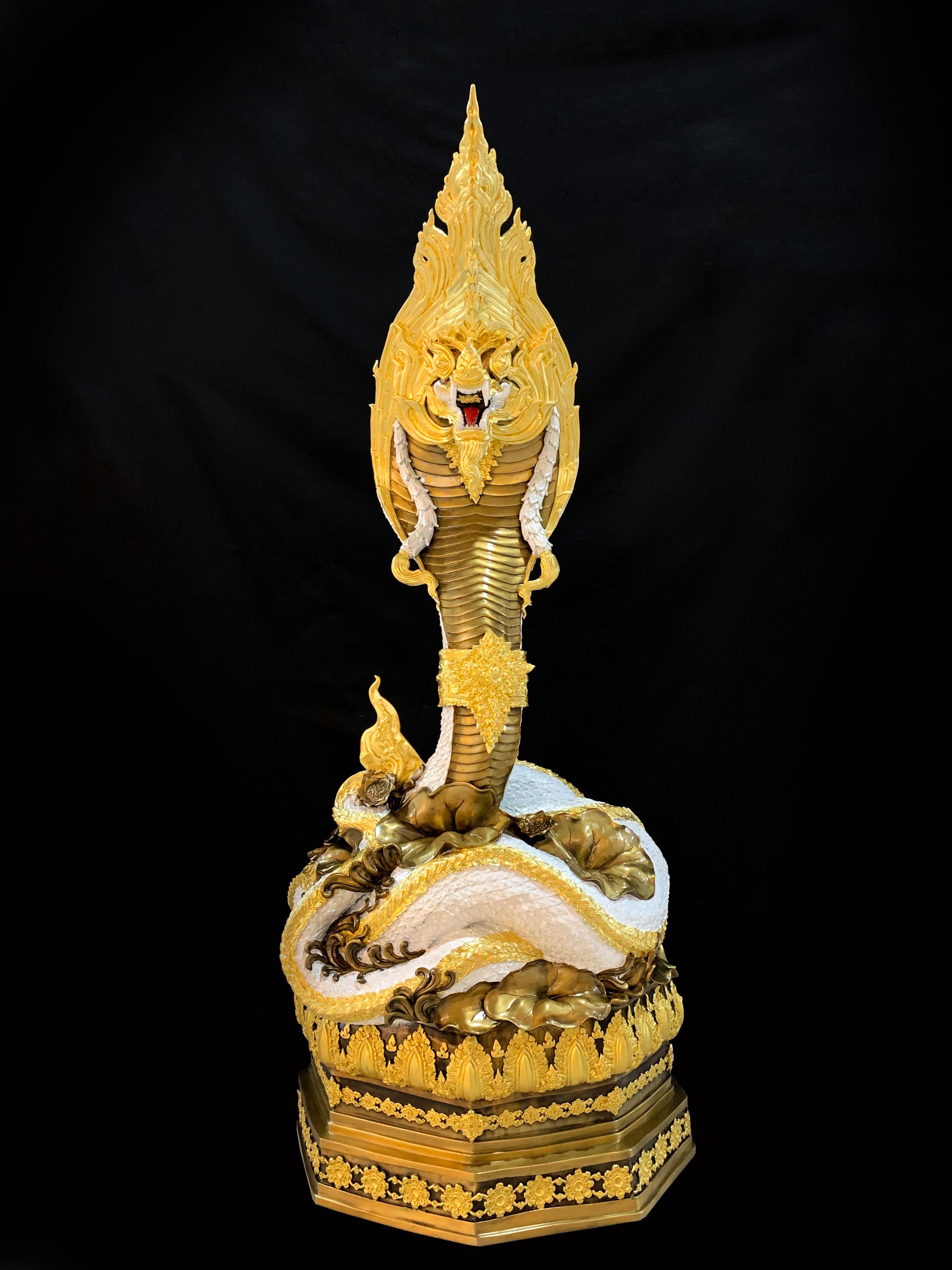 เทวรูป พญานาค สูง 149 cm