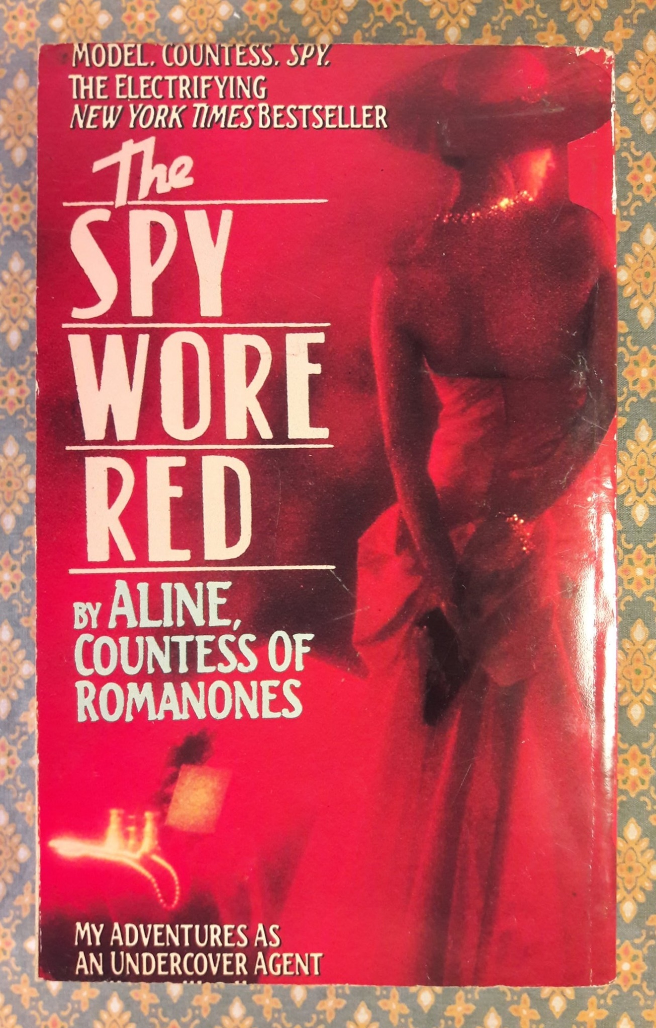 จารชนสาวเสื้อแดง The Spy Wore Red