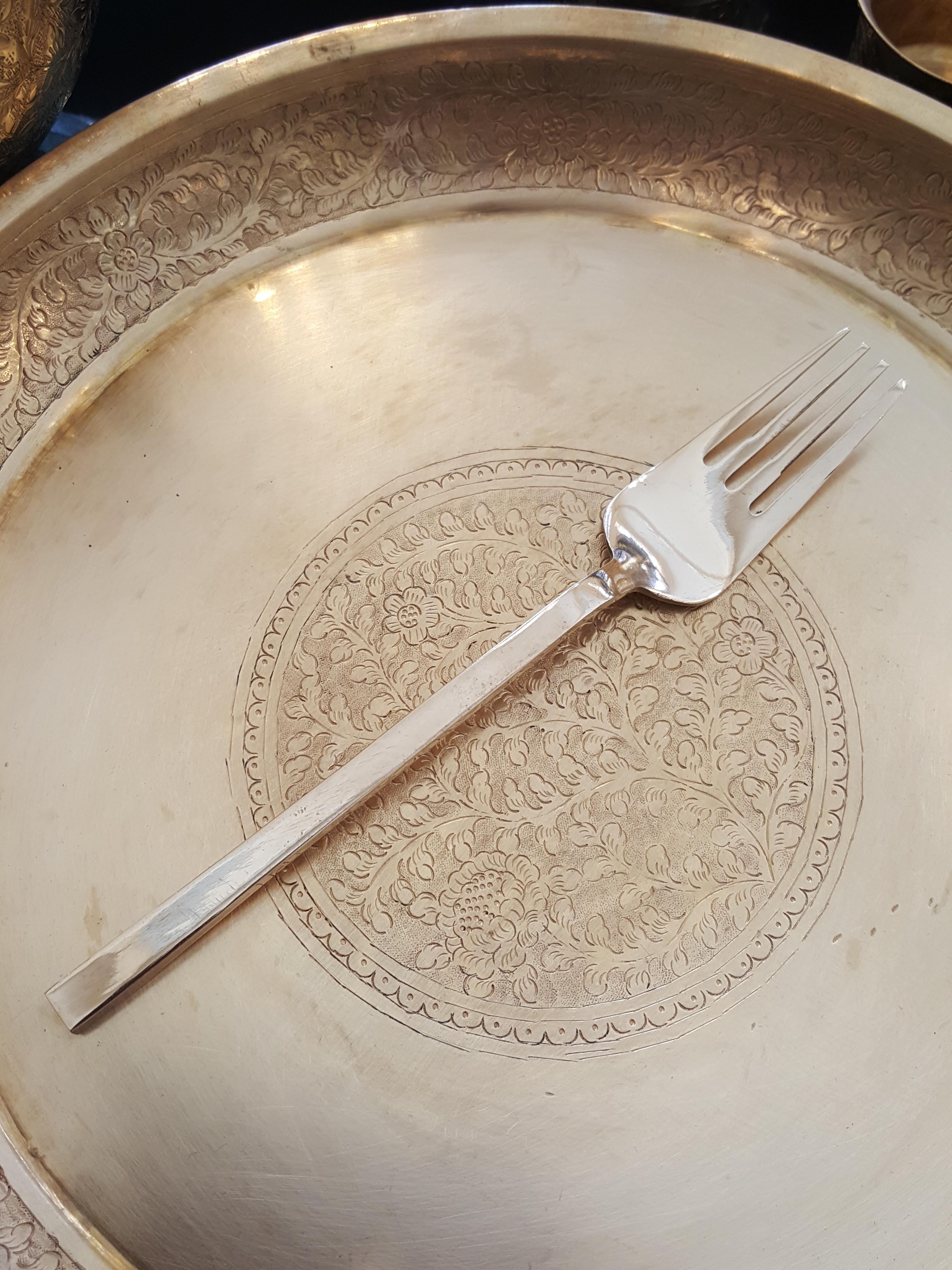 ชุด ช้อน ส้อม อาหาร 7.5 นิ้ว ลายเรียบ ทองเหลือง ตีมือ แบบหนาพิเศษ