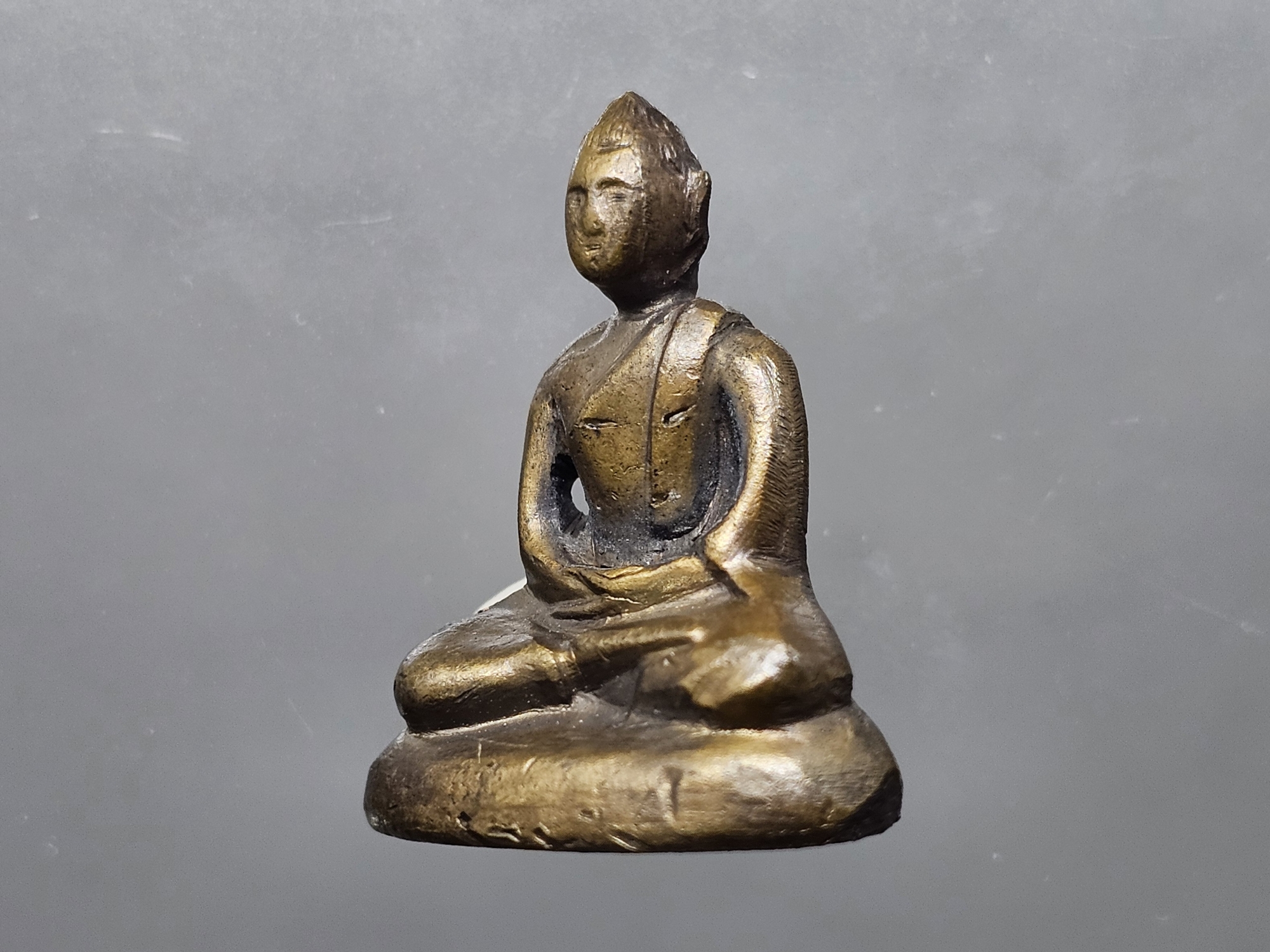 พระกริ่ง ฝีพระหัตถ์สมเด็จย่า ปี 2515 ฟอร์มพระสวย เข้มขลัง