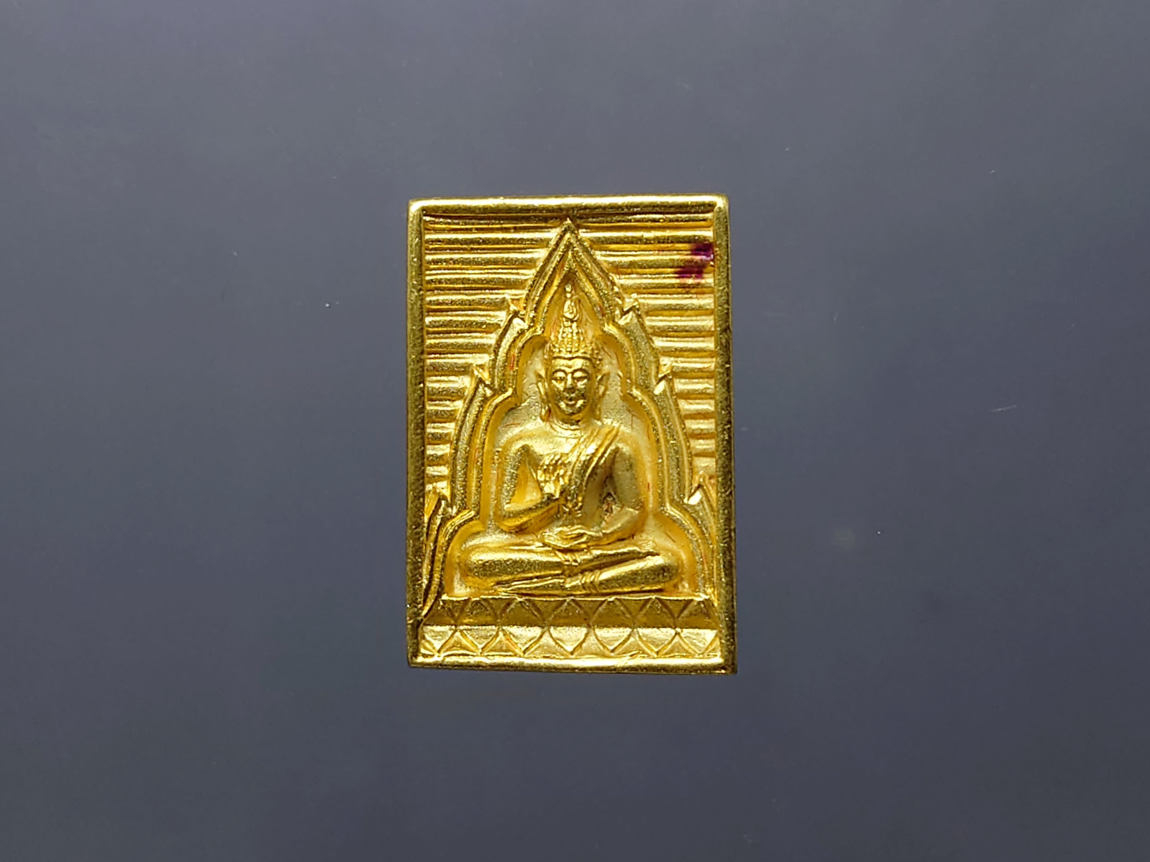 พระสมเด็จ วัดปากน้ำ เนื้อทองคำแท้ หนัก 14.23 กรัม รุ่นเมตรา กรุณา พ.ศ.2534 พร้อมกล่องเดิม