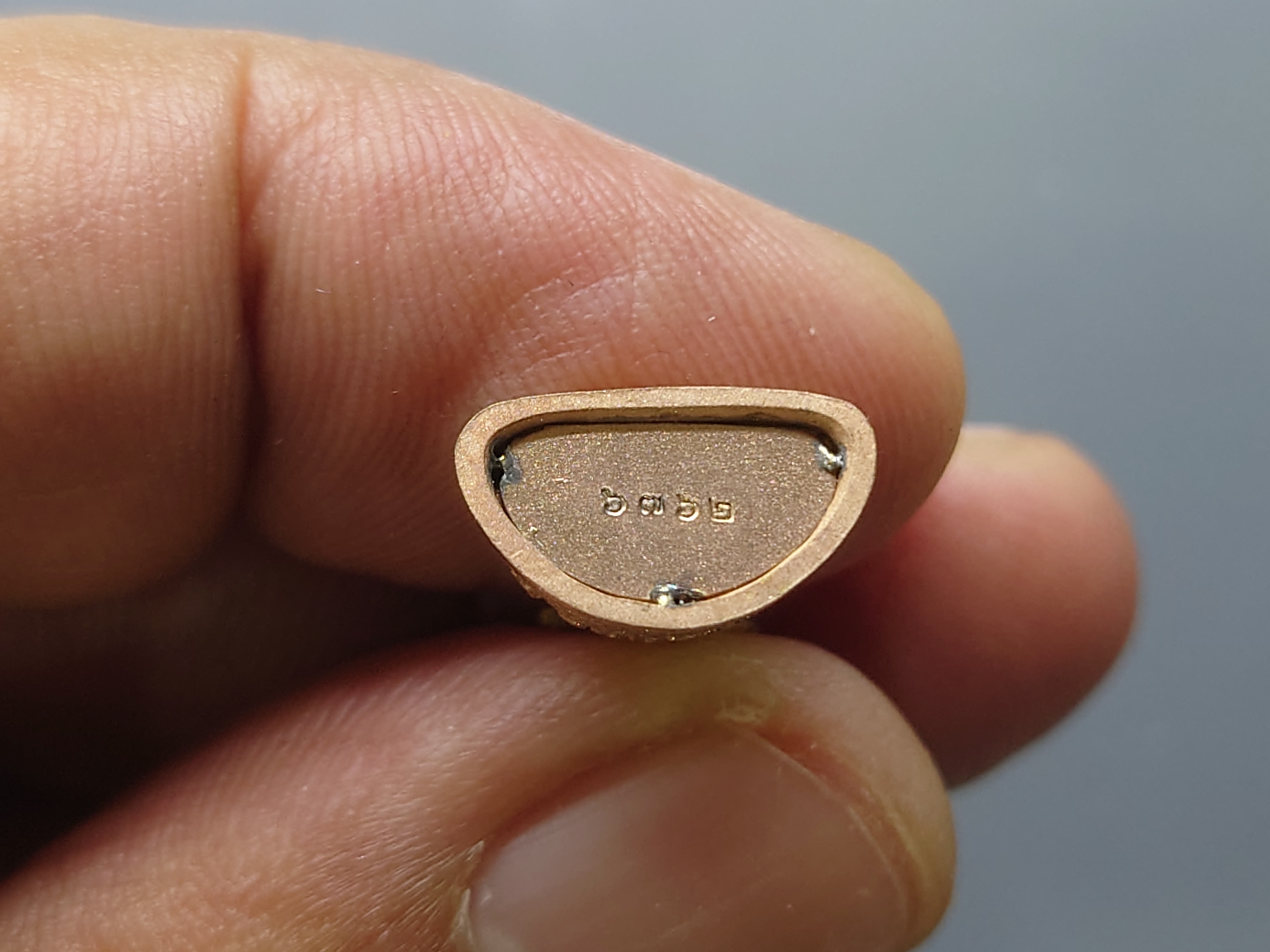 พระแก้ว 75 พรรษา รัชกาลที่9 เนื้อเงินสามกษัตริย์ พิมพ์เล็ก ขนาดสูง 2.5 เซน ปี2545 กล่องเดิม