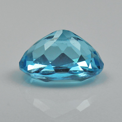**ขายแล้ว**บลูโทปาส (Blue Topaz) 2.73 กะรัต สีฟ้าสวิสบลู ประกายดี