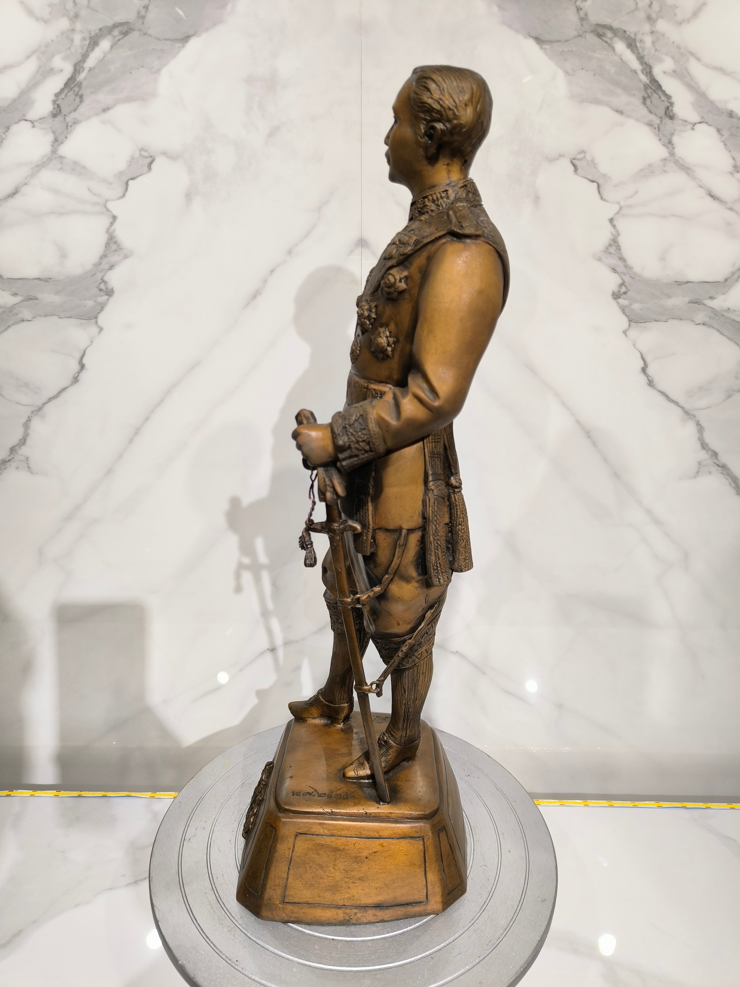 รูปหล่อ รัชกาลที่ 5 ร.5 หน้าตัก 9" พระบาทสมเด็จพระจุลจอมเกล้าเจ้าอยู่หัว สมเด็จพระปิยมหาราช