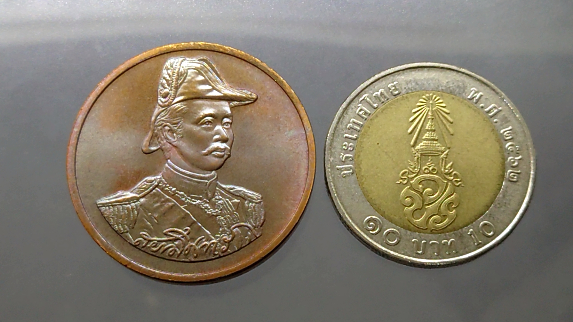 เหรียญที่ระลึกป้อมพระจุลจอมเกล้า เนื้อทองแดง ขนาด 3 เซ็น บล็อกกษาปณ์ กองทัพเรือสร้าง พ.ศ.2537 ไม่ผ่านใช้ ซองเดิม