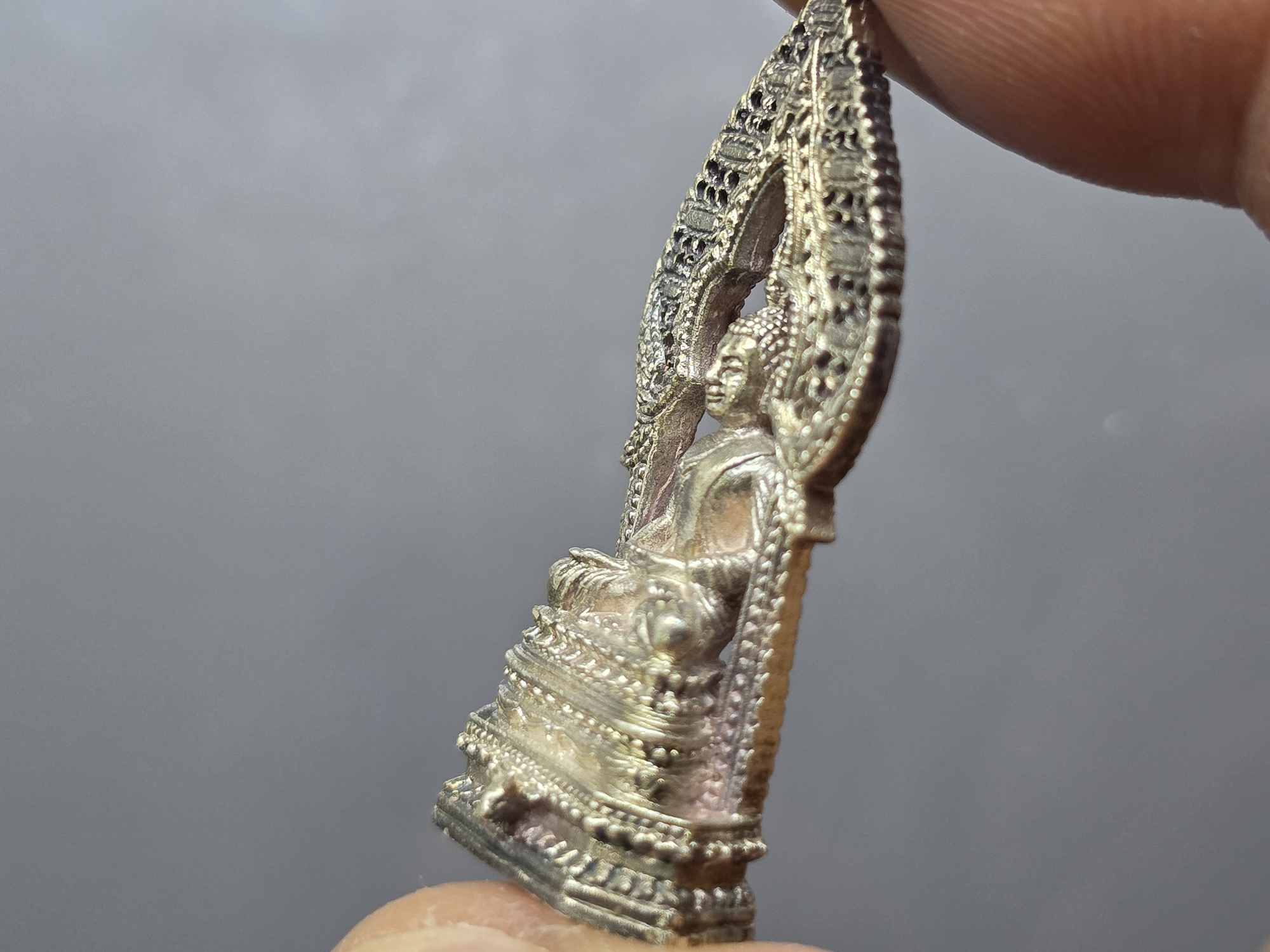 พระกริ่งนิรันตราย ฉลองสิริอายุครบ 96 ปี (8 รอบ) สมเด็จพระมหาวีรวงศ์ (อุฑาฒิโมมหาเถร) เนื้อเงิน วัดราชประดิษฐสถิตมหาสีมาราม ปี2543 พร้อมตลับเดิม