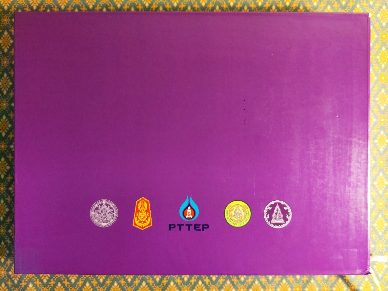 พระราชประวัติสมเด็จพระนเรศวรมหาราช และพระราชวังจันทน์ (2 เล่ม/ชุด พร้อมกล่องและ CD)