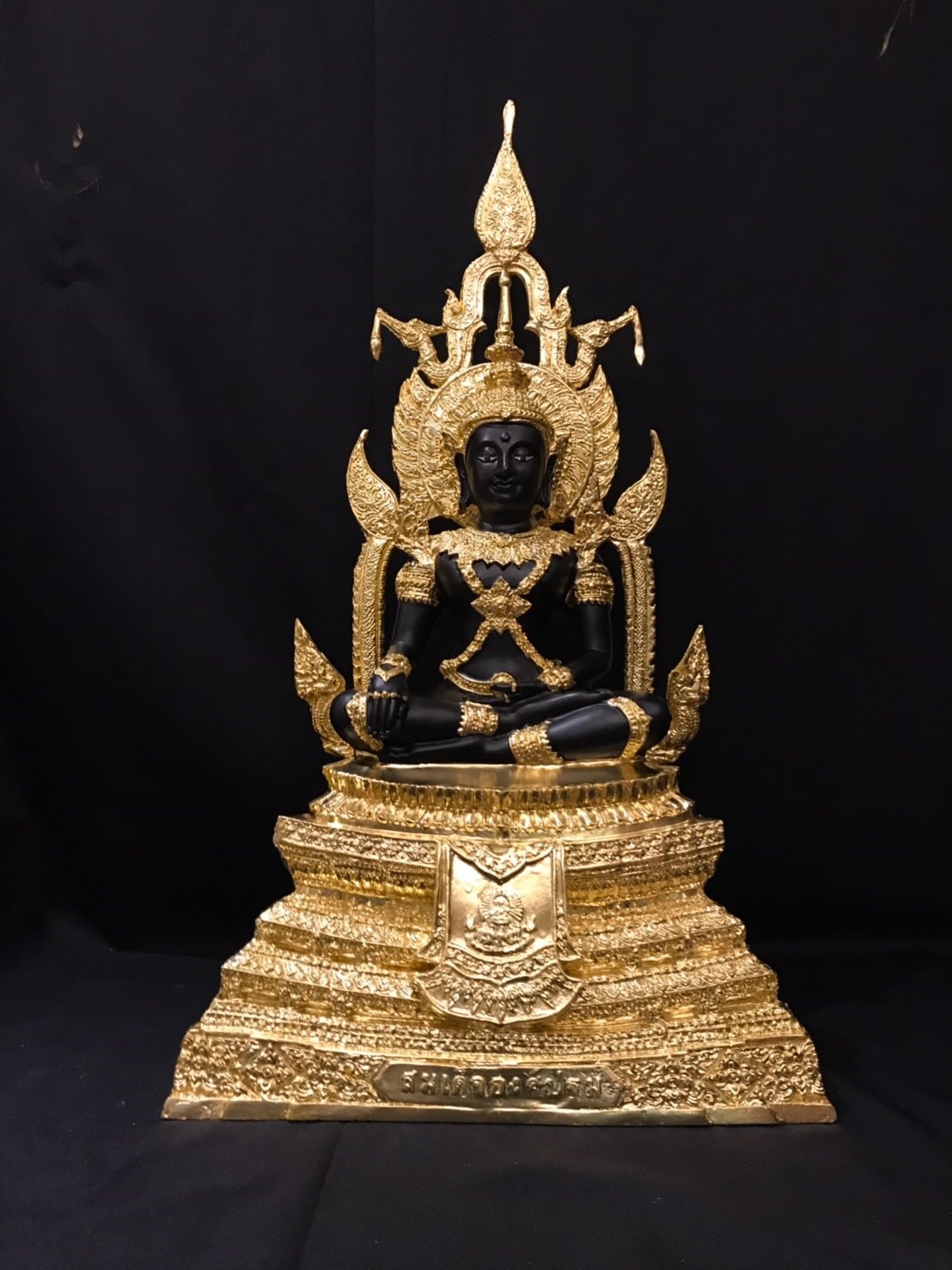 พระพุทธรูป สมเด็จองค์ปฐม หน้าตัก 9 นิ้ว หลวงพ่อฤาษีลิงดำ วัดท่าซุง จ.อุทัยธานี ปี พ.ศ.2532