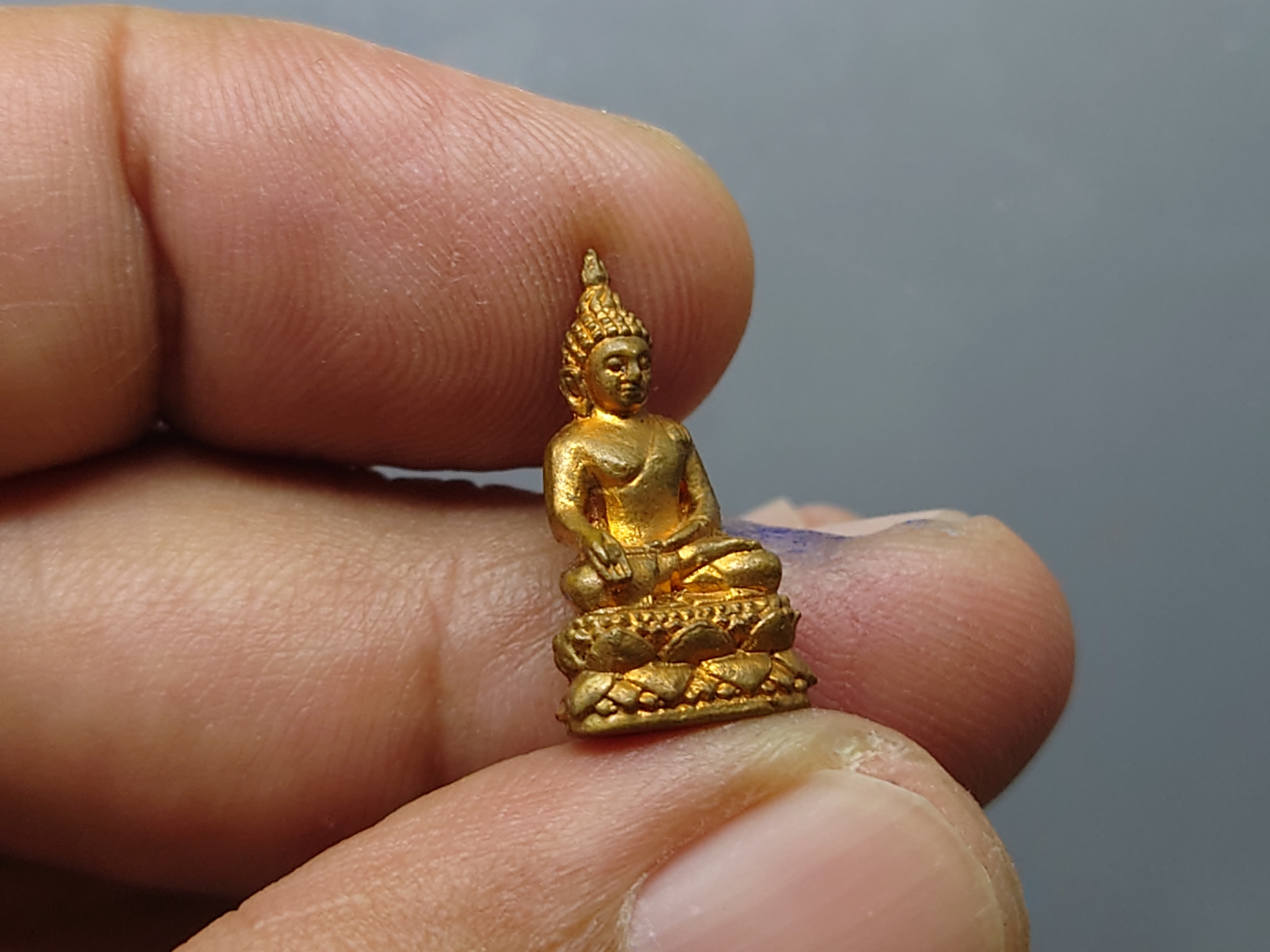 พระกริ่ง-พระชัยวัฒน์ พระไพรีพินาศ เนื้อทองแดงผิวไฟ สมเด็จพระญาณสังวรฯ ทรงแผ่เมตตาอธิษฐานจิตเดี่ยว วัดบวรนิเวศวิหาร พ.ศ.2542 พร้อมกล่องเดิม