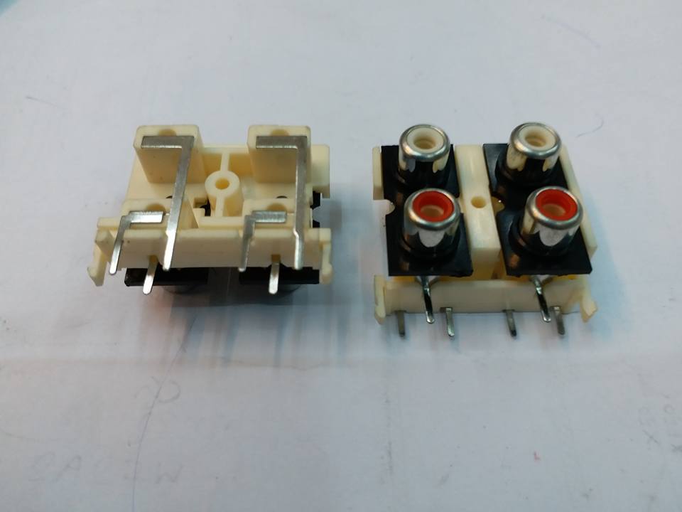 ขาย แจ็คRCA4P 6ขาลงปริ้น PCB แจ็คRCA4จุด 6ขาลงปริ้น PCB JACK RCA4P ราคา ตัวล่ะ . . . . หน่วย บาท