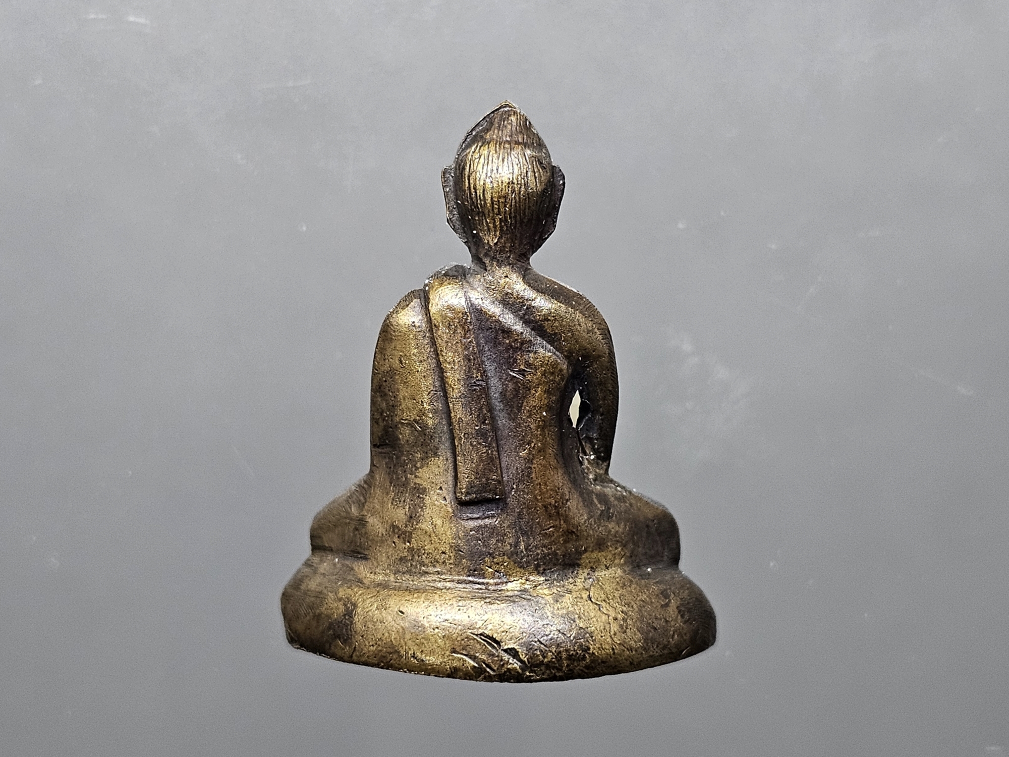 พระกริ่ง ฝีพระหัตถ์สมเด็จย่า ปี 2515 ฟอร์มพระสวย เข้มขลัง