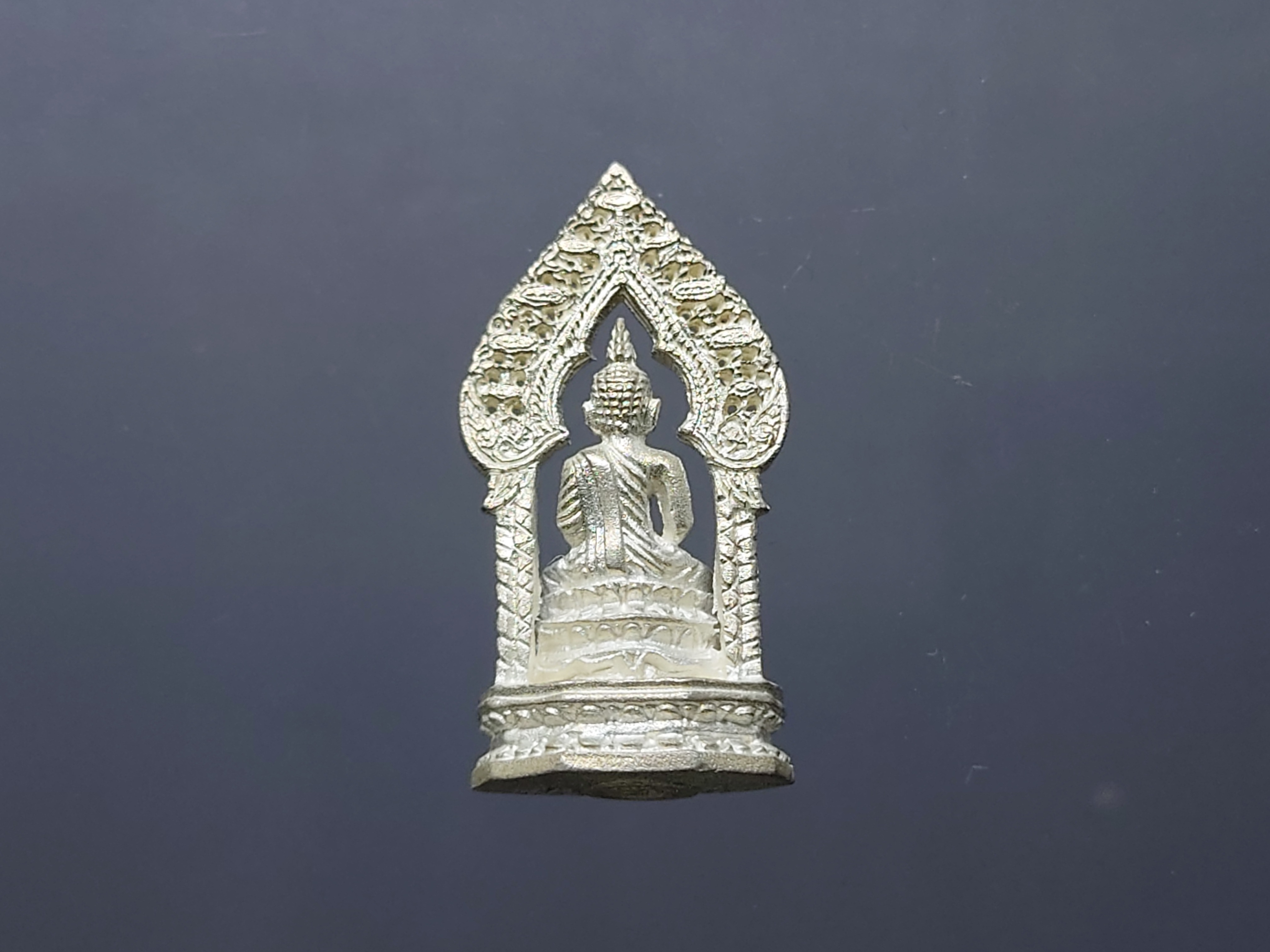 พระกริ่งนิรันตราย ฉลองชนมายุ 90 ปี สมเด็จพระมหาวีรวงศ์ (อุฑาฒิโมมหาเถร) เนื้อเงิน วัดราชประดิษฐสถิตมหาสีมาราม ปี2537 พร้อมตลับเดิม