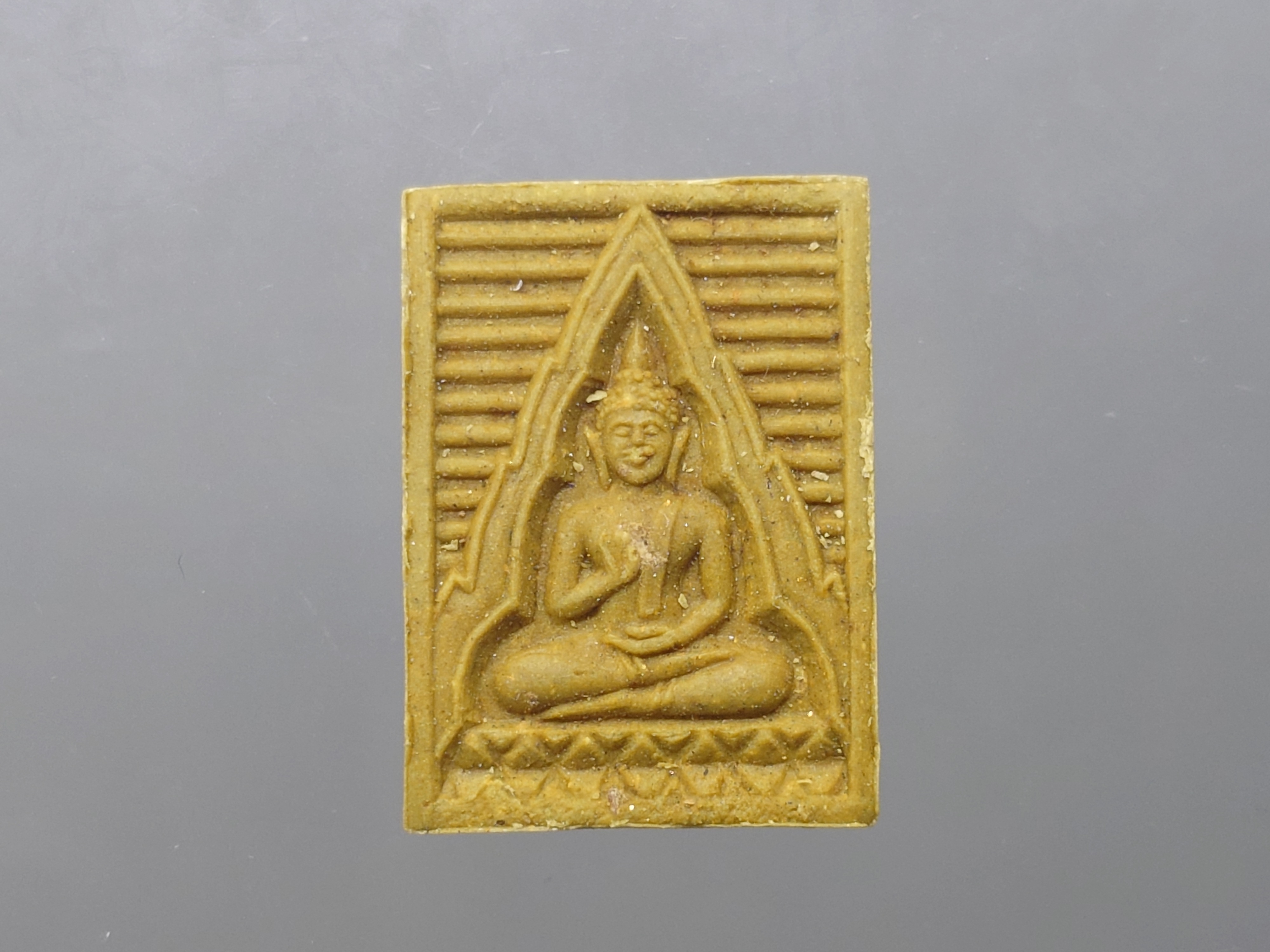 พระสมเด็จ วัดปากน้ำ รุ่นพระไตรปิฎก (วัดปากน้ำรุ่น 6) เนื้อผง พ.ศ.2533 พร้อมตลับเดิม