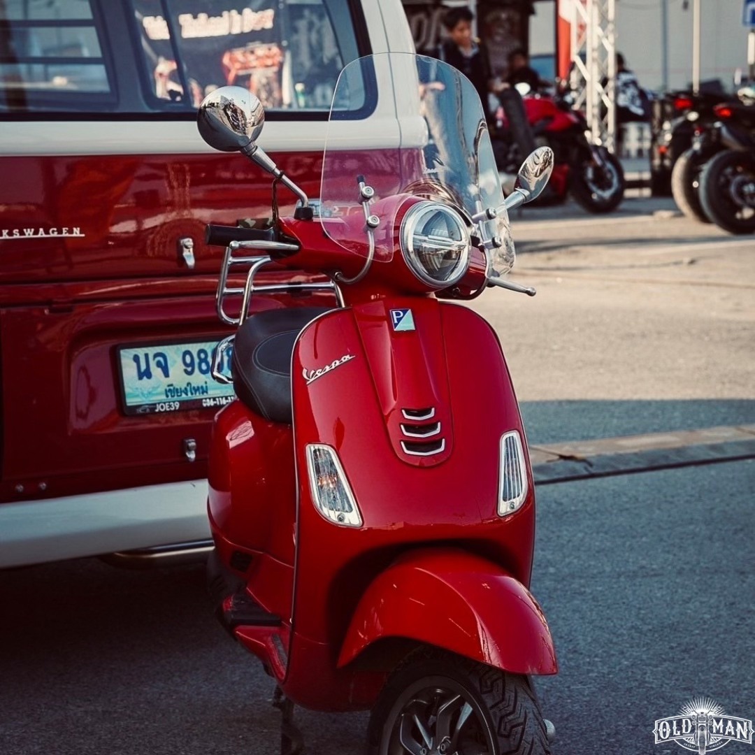 ชิวรถ Vespa ทรงไฟกลม