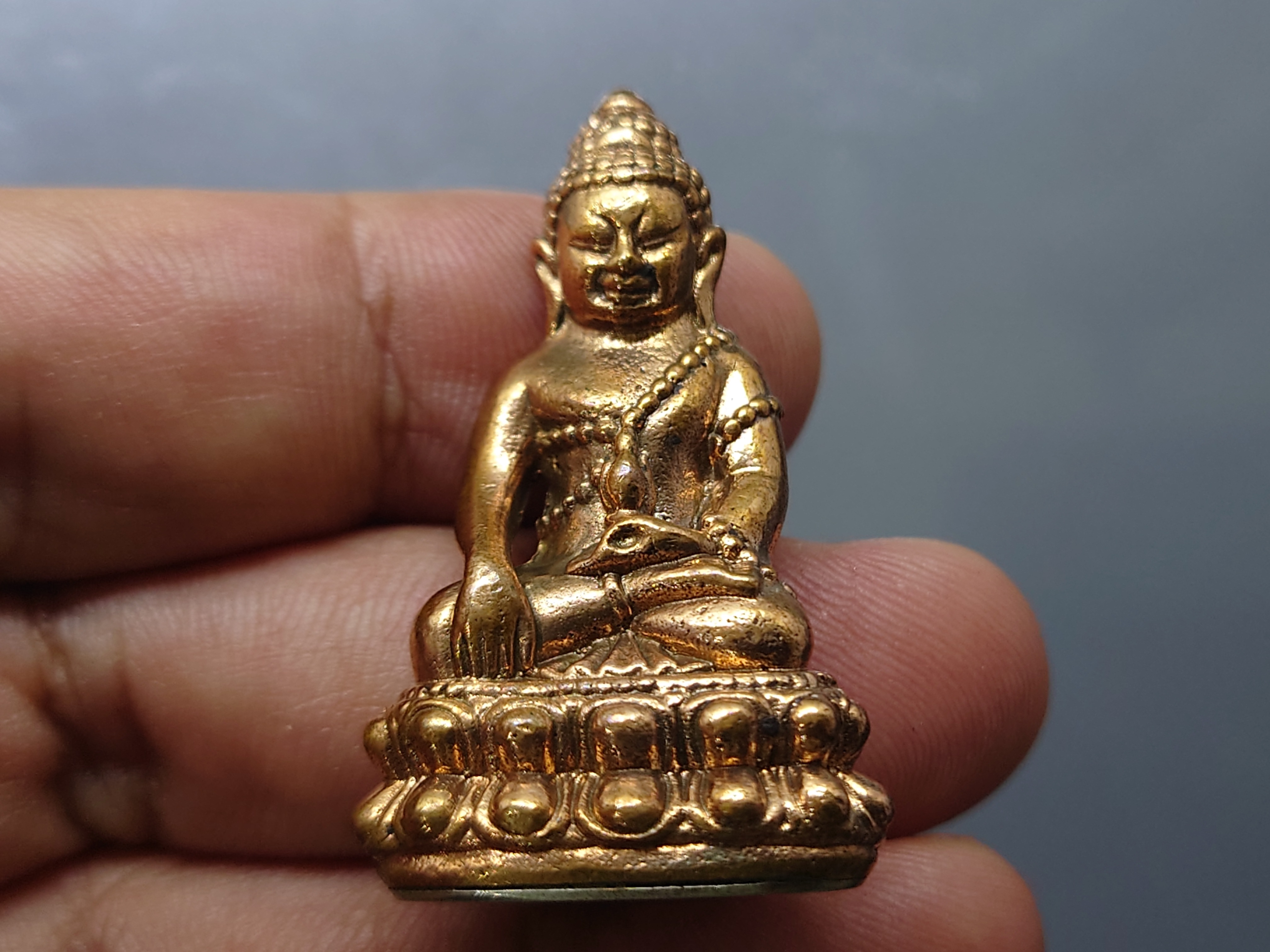 พระกริ่งญาณสังวร หล่อโบราณ เนื้อนวะ ฐานเงินแท้ 97 พรรษา ญสส วัดบวรนิเวศวิหาร ปี2553 พร้อมกล่องเดิม รับประกันแท้ออกวัด