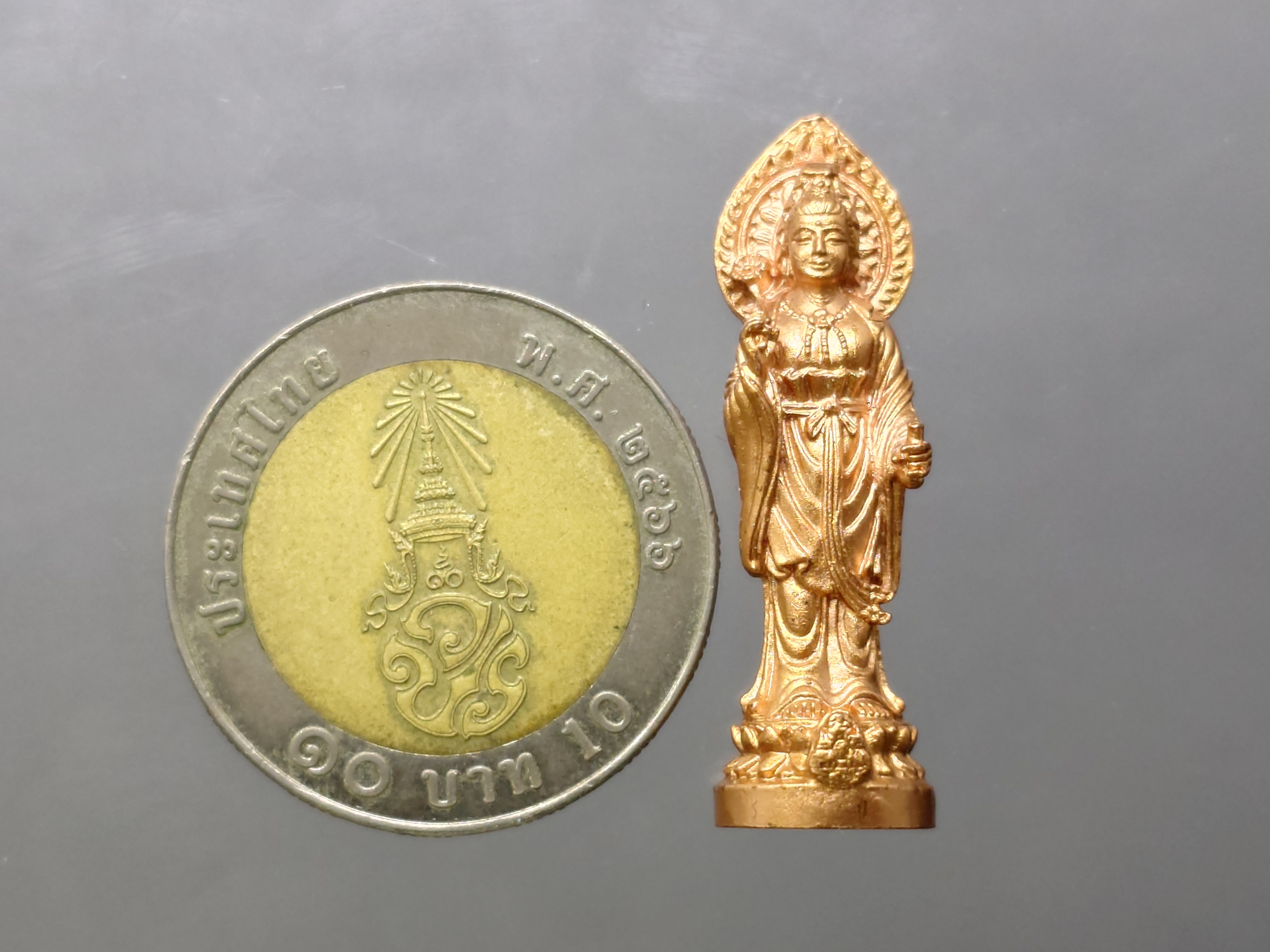 พระโพธิสัตว์อวโลกิเตศวร เจ้าแม่กวนอิม เนื้อกาหลั่ยนาค รุ่นฉลองปีกาญจนาภิเษก พิธีพุทธาภิเษก อ.หาดใหญ่ จ.สงขลา ปี2540