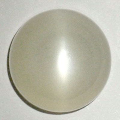 มูนสโตนตาแมว หรือ มุกดาหารตาเเมว (Cat's eye Moonstone) 6.06 กะรัต รูปร่างดี เนื้อเนียน มีตาเเมว