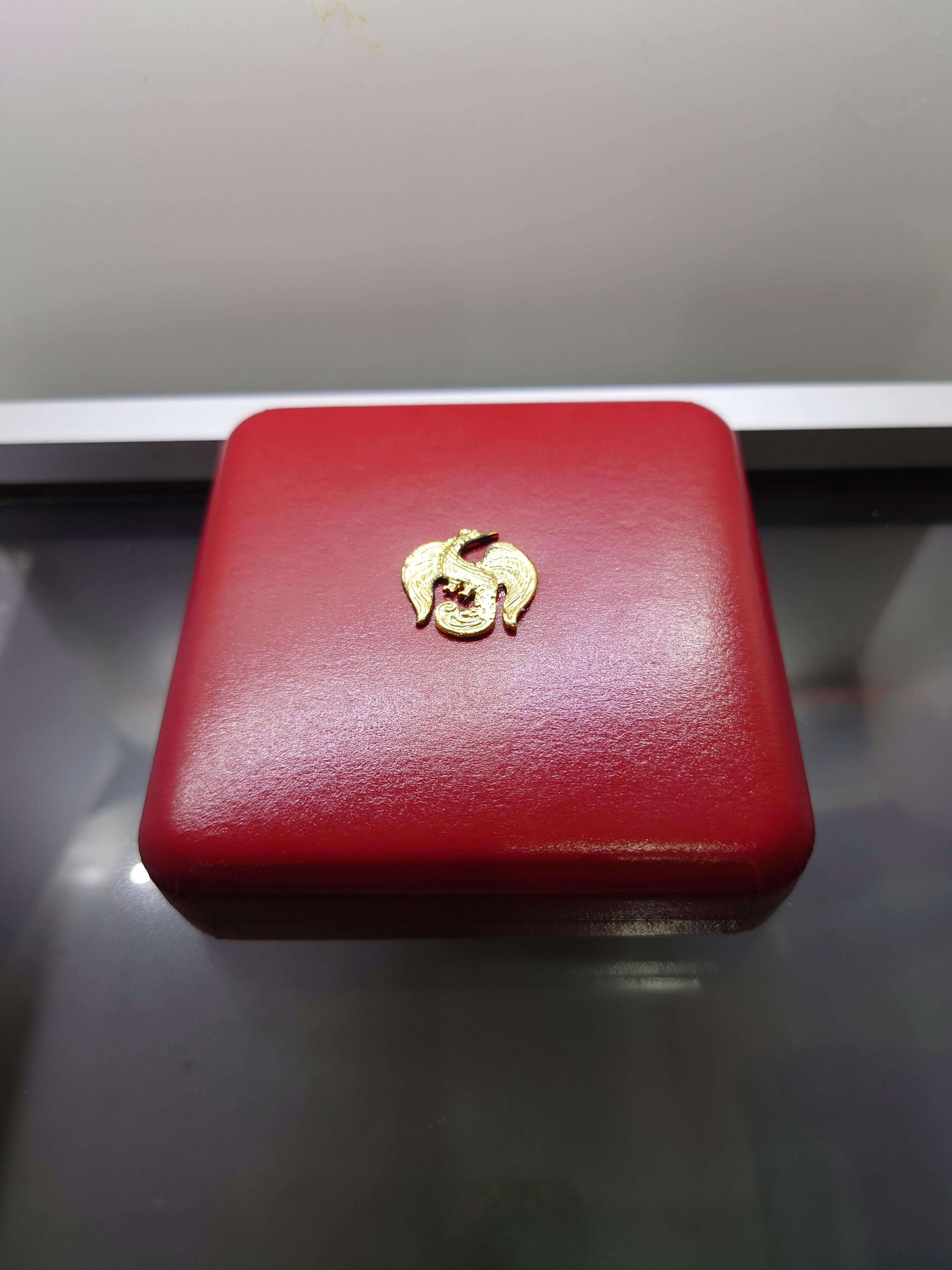 กล่องหนัง ผ่านใช้ กรมธนารักษ์ ขนาด รูใน 45 มิล ขนาดมาตรฐาน ใส่ตลับเหรียญทั่วไป สีแดง