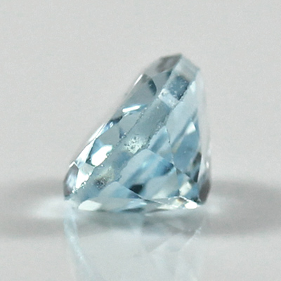 **ขายแล้ว**บลูโทปาส (Blue Topaz) 0.96 กะรัต สีฟ้าอ่อน สกายบลู