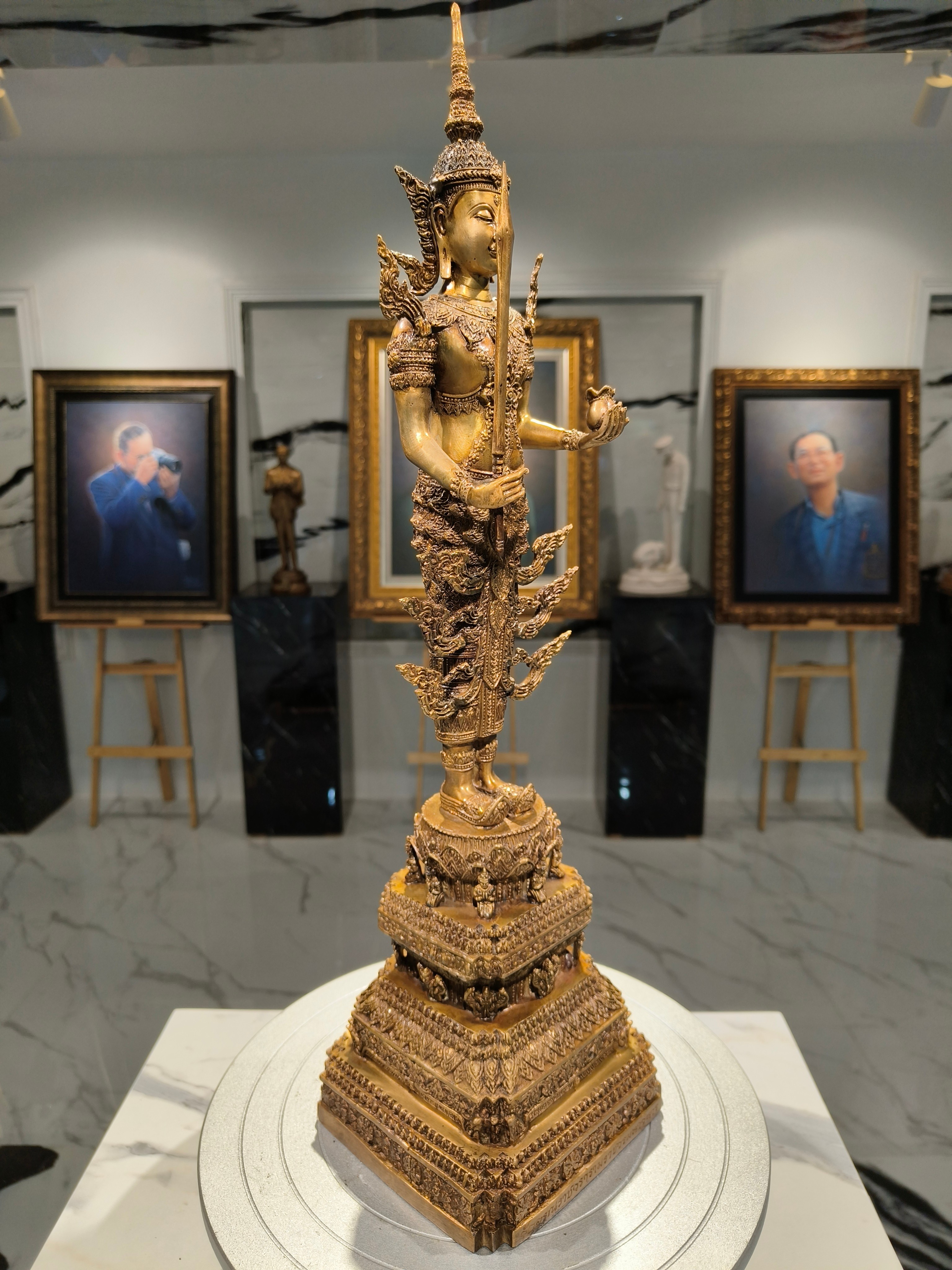 พระพุทธรูป พระคลังมหาสมบัติหน้าตัก 5 นิ้ว วัดอรุณราชวรารามราชวรมหาวิหาร ปี พ.ศ.2539